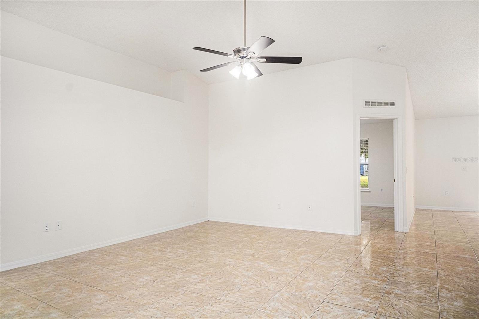 Image 11 of 15 For 16918 Corner Hill Court