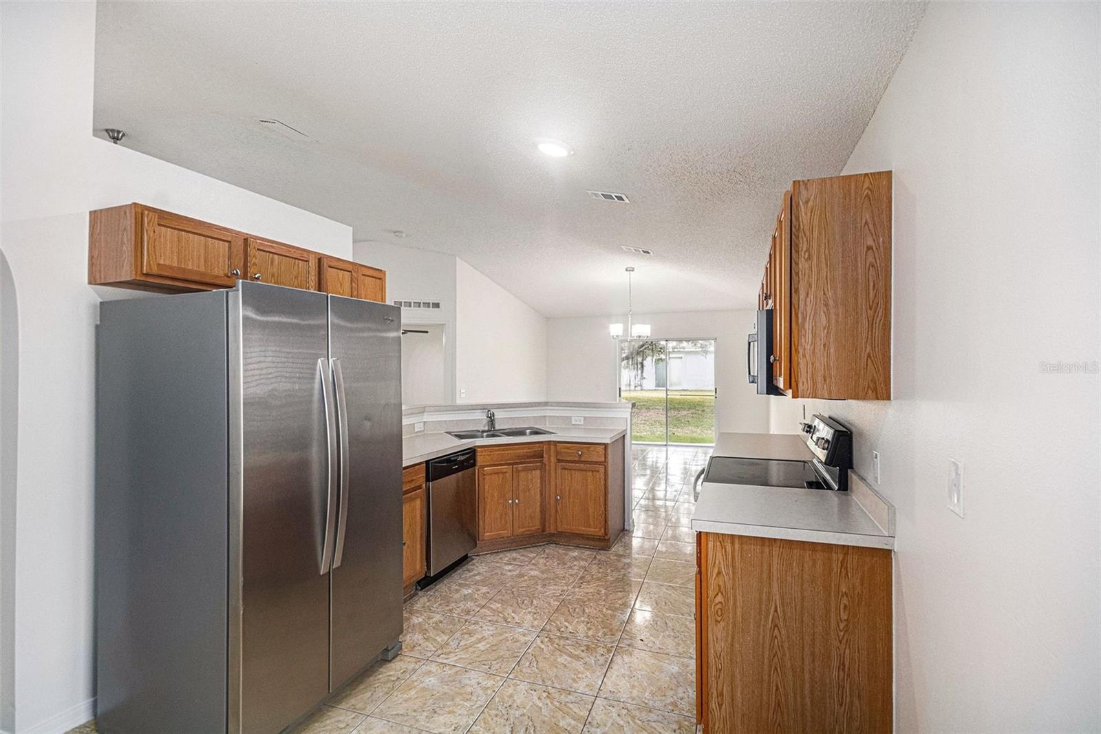 Image 5 of 15 For 16918 Corner Hill Court