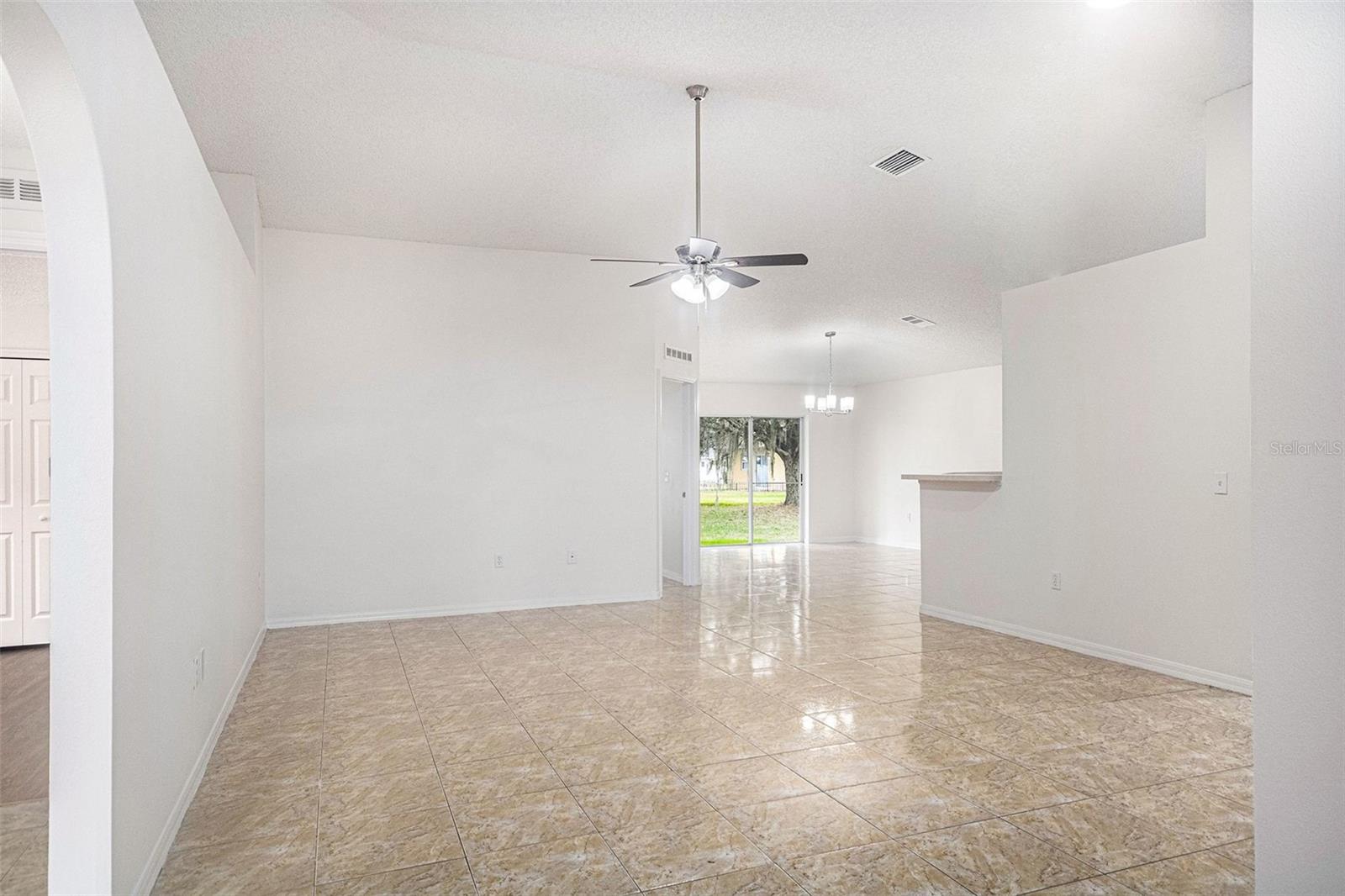 Image 6 of 15 For 16918 Corner Hill Court