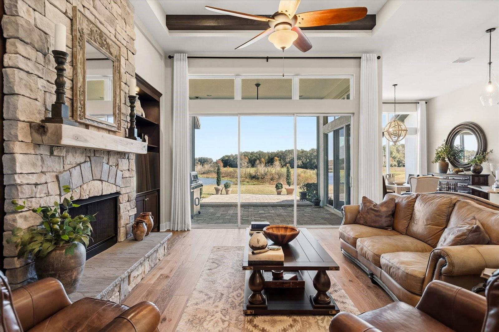 Image 11 of 51 For 25920 Roundabout Point