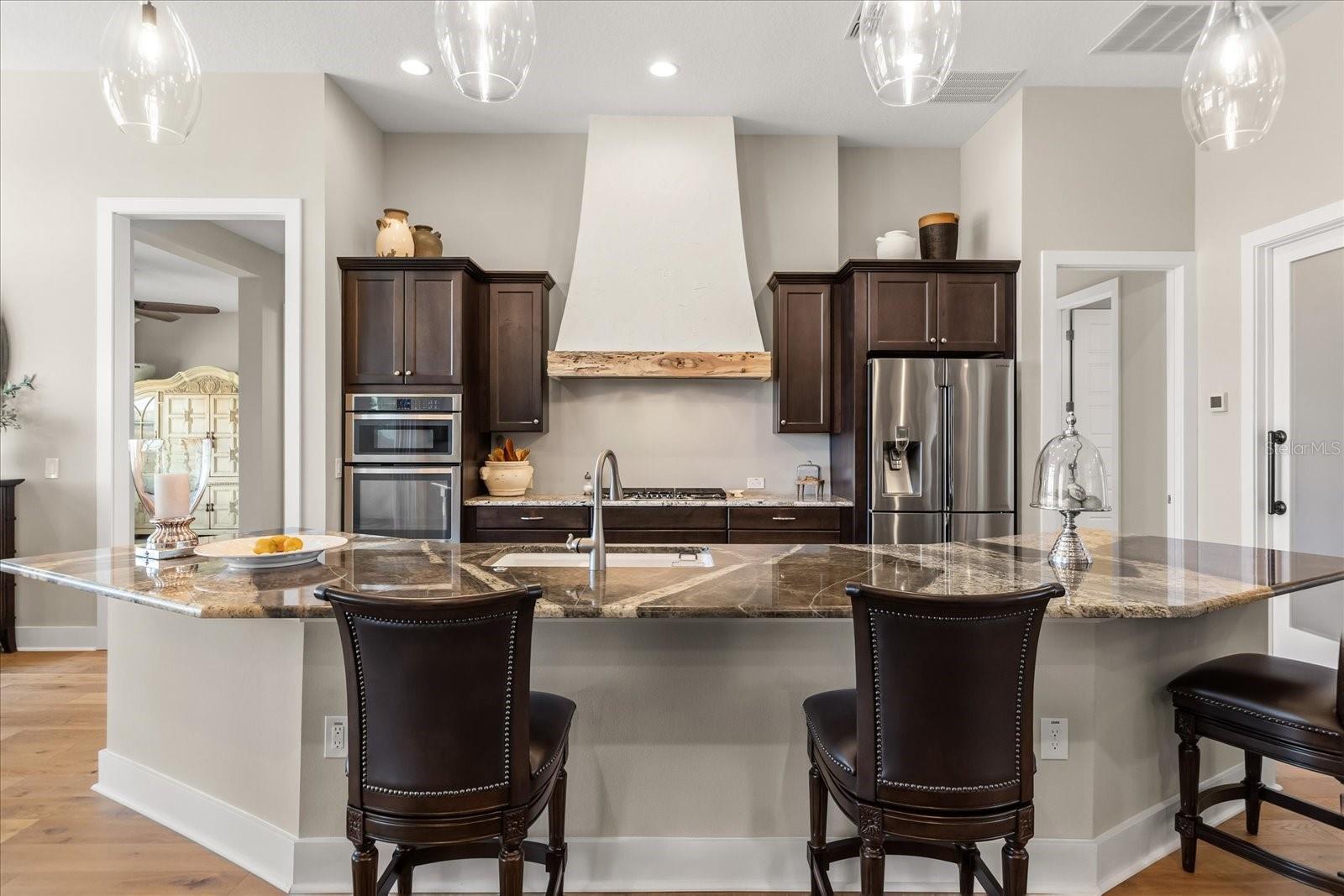 Image 15 of 51 For 25920 Roundabout Point