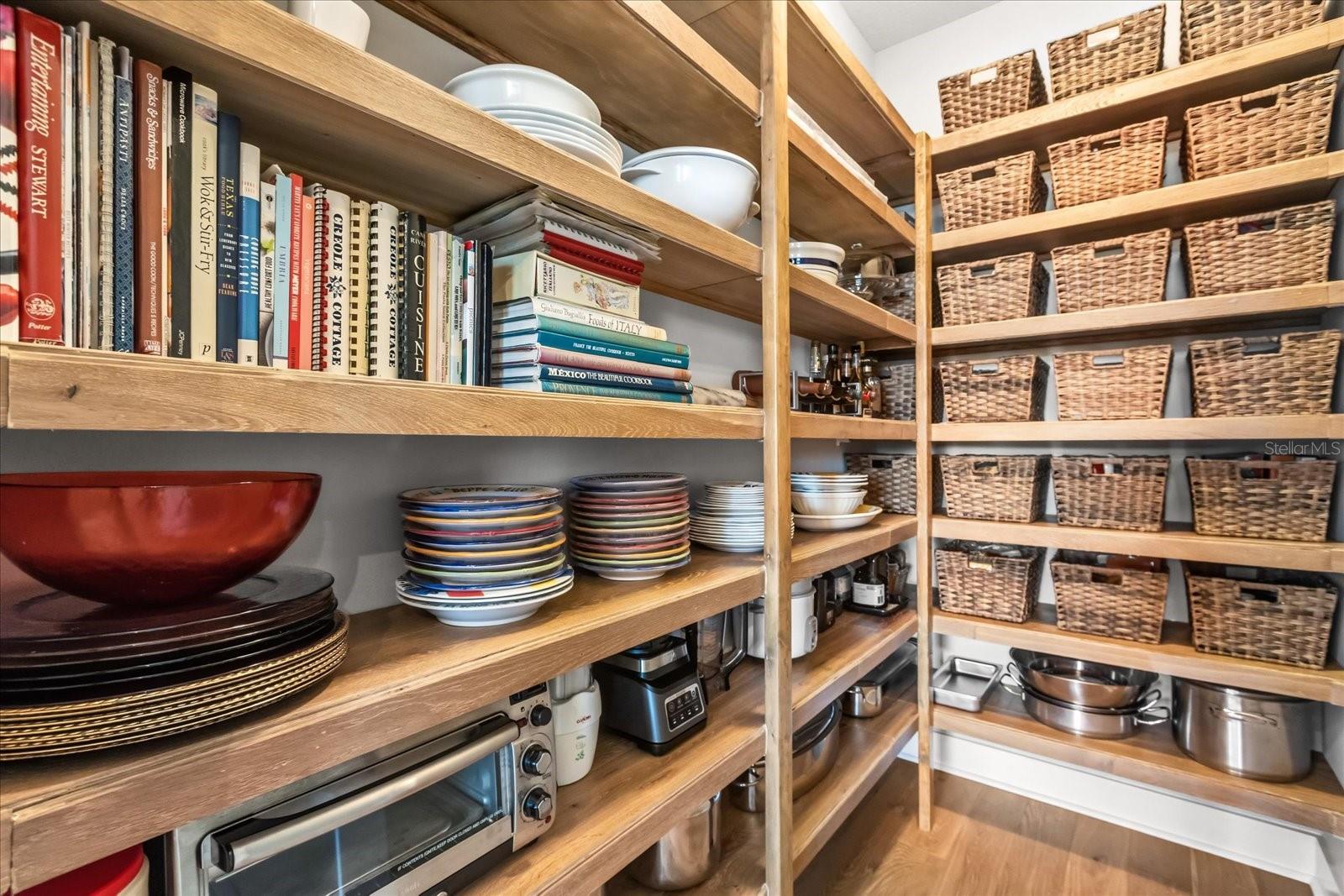 Image 18 of 51 For 25920 Roundabout Point