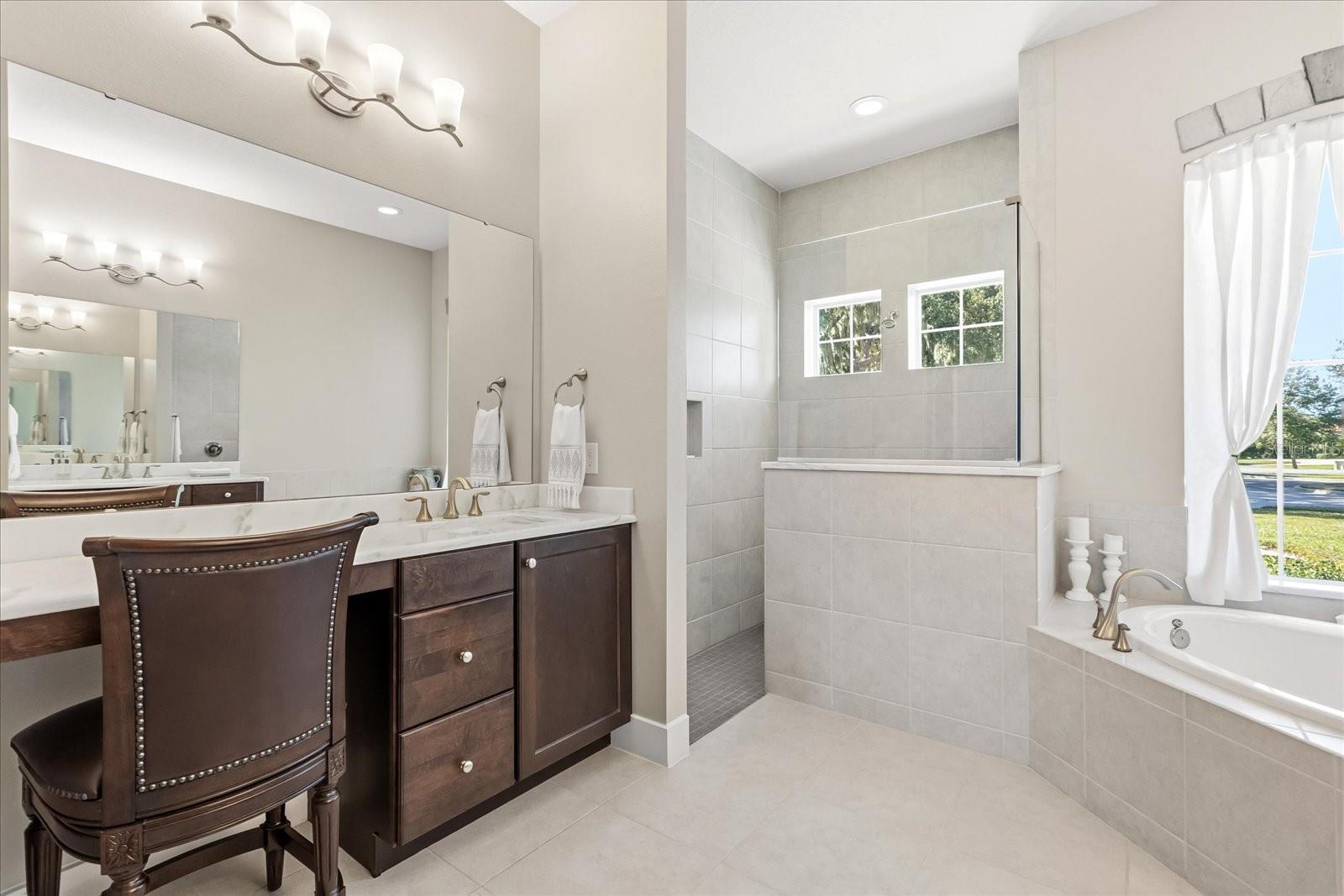 Image 23 of 51 For 25920 Roundabout Point