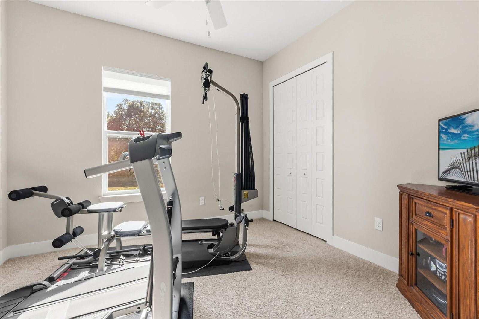 Image 29 of 51 For 25920 Roundabout Point