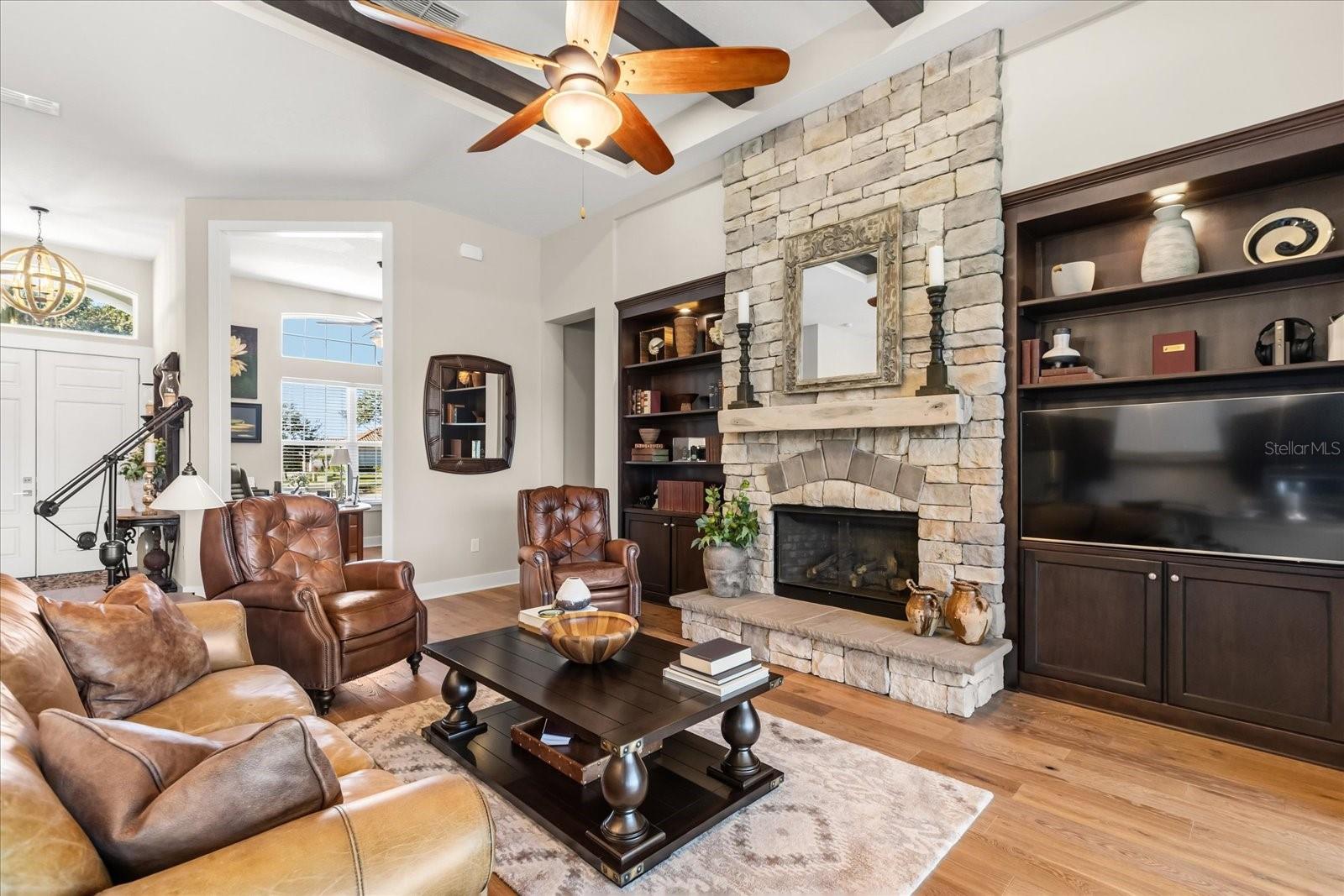 Image 8 of 51 For 25920 Roundabout Point