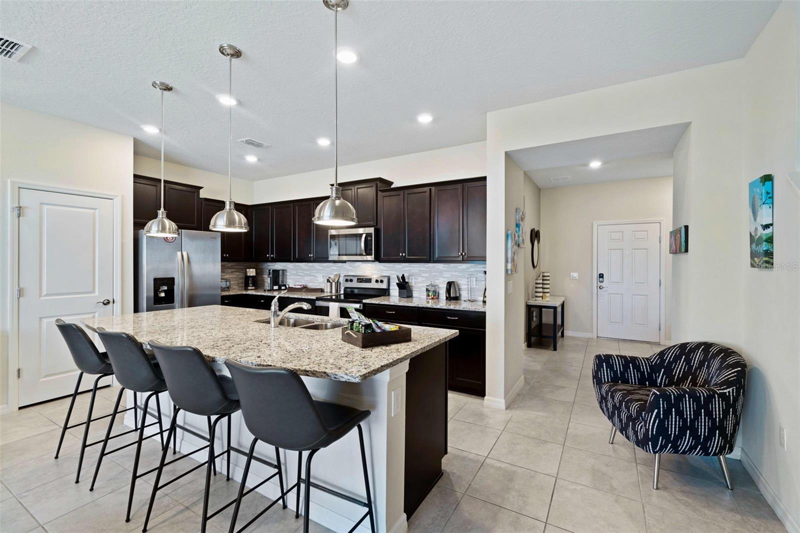 Image 15 of 39 For 617 Jasmine Lane