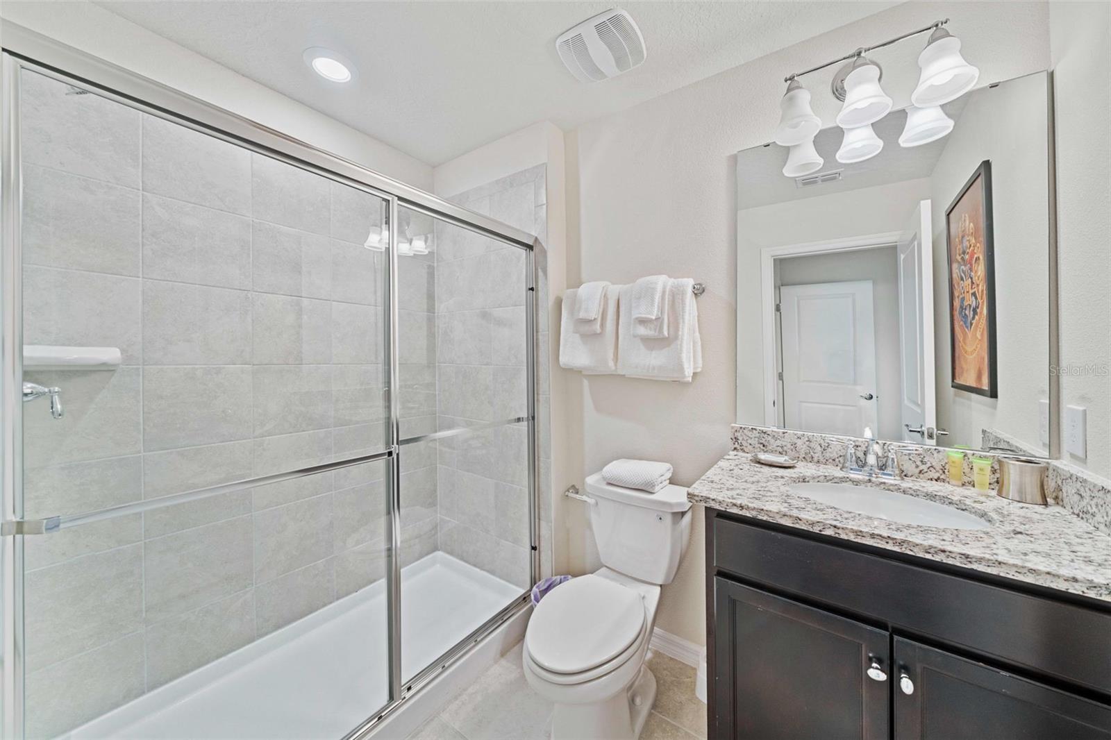 Image 18 of 39 For 617 Jasmine Lane