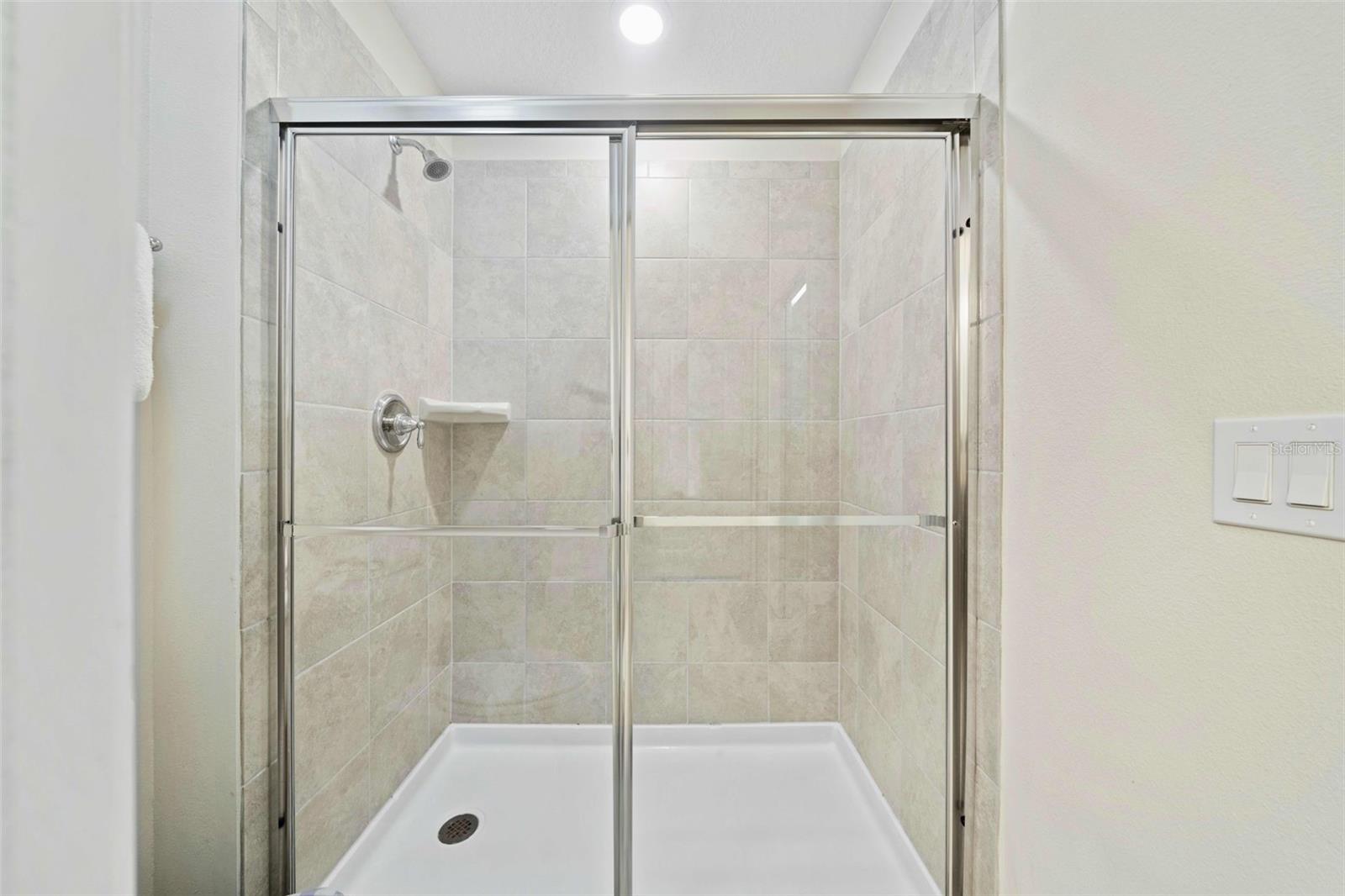 Image 20 of 39 For 617 Jasmine Lane