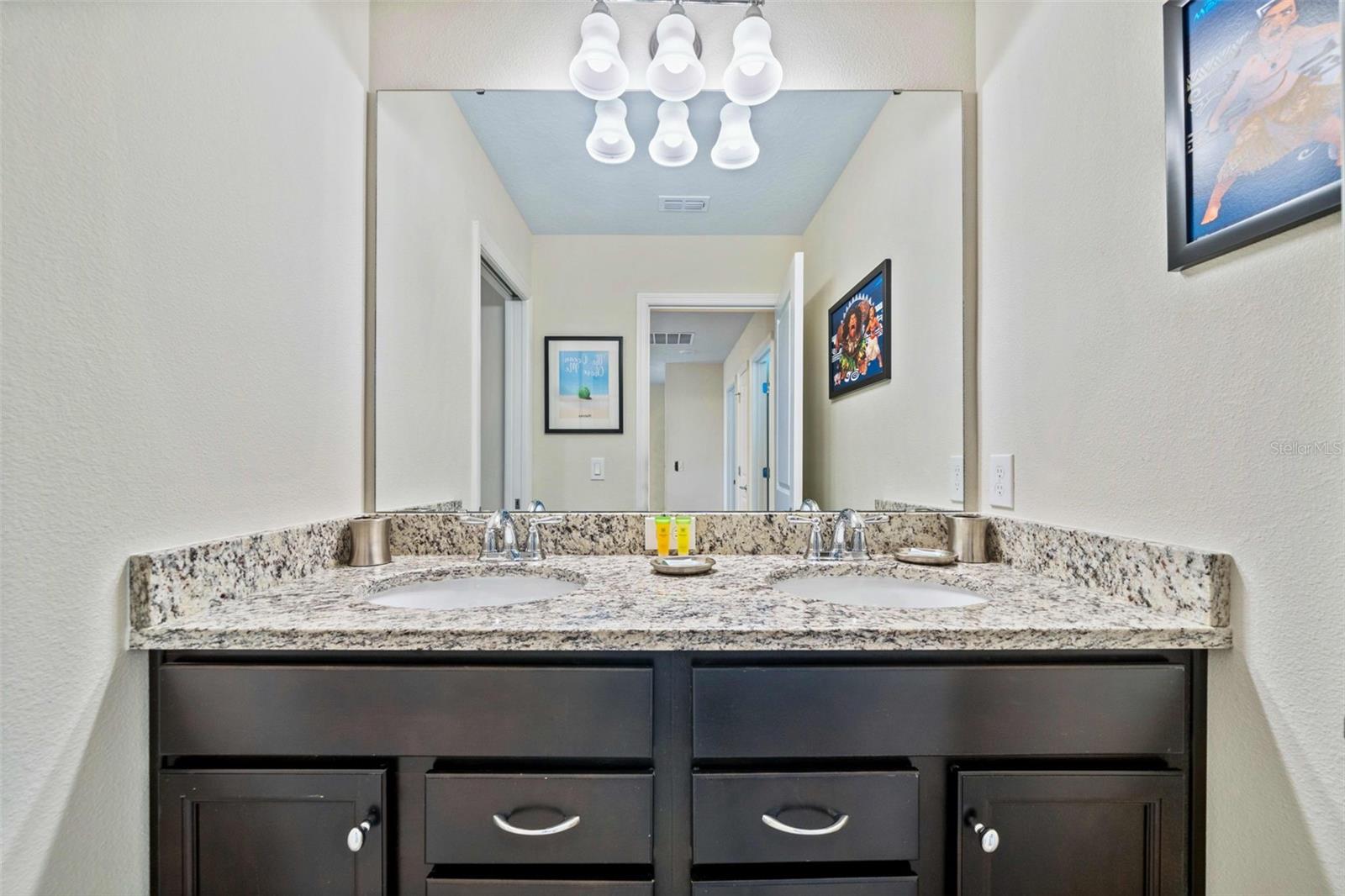 Image 26 of 39 For 617 Jasmine Lane