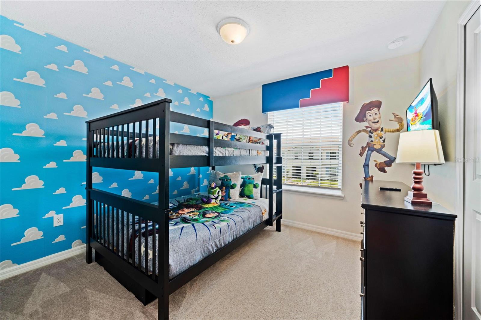 Image 28 of 39 For 617 Jasmine Lane