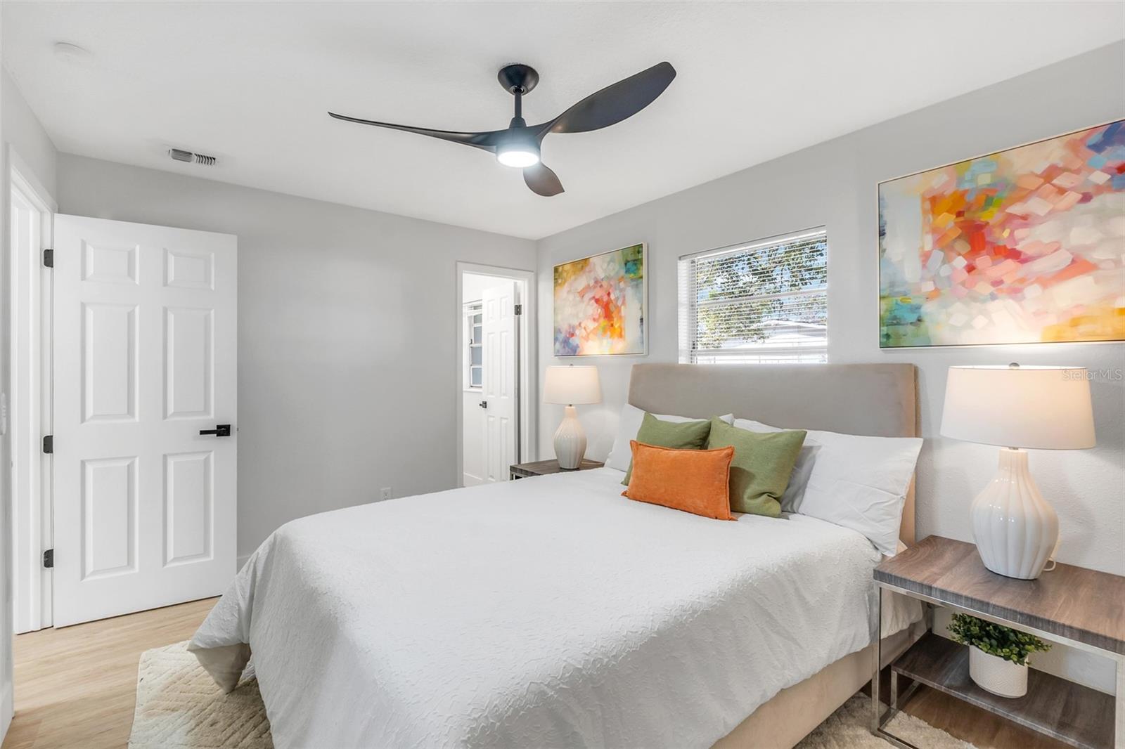 Image 22 of 33 For 3804 Anthony Lane