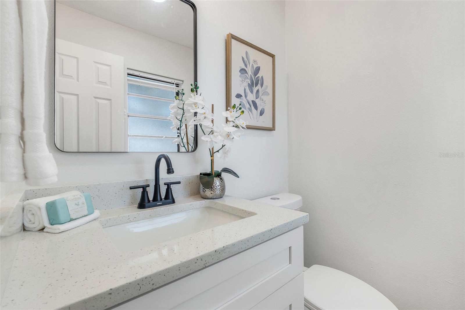 Image 23 of 33 For 3804 Anthony Lane