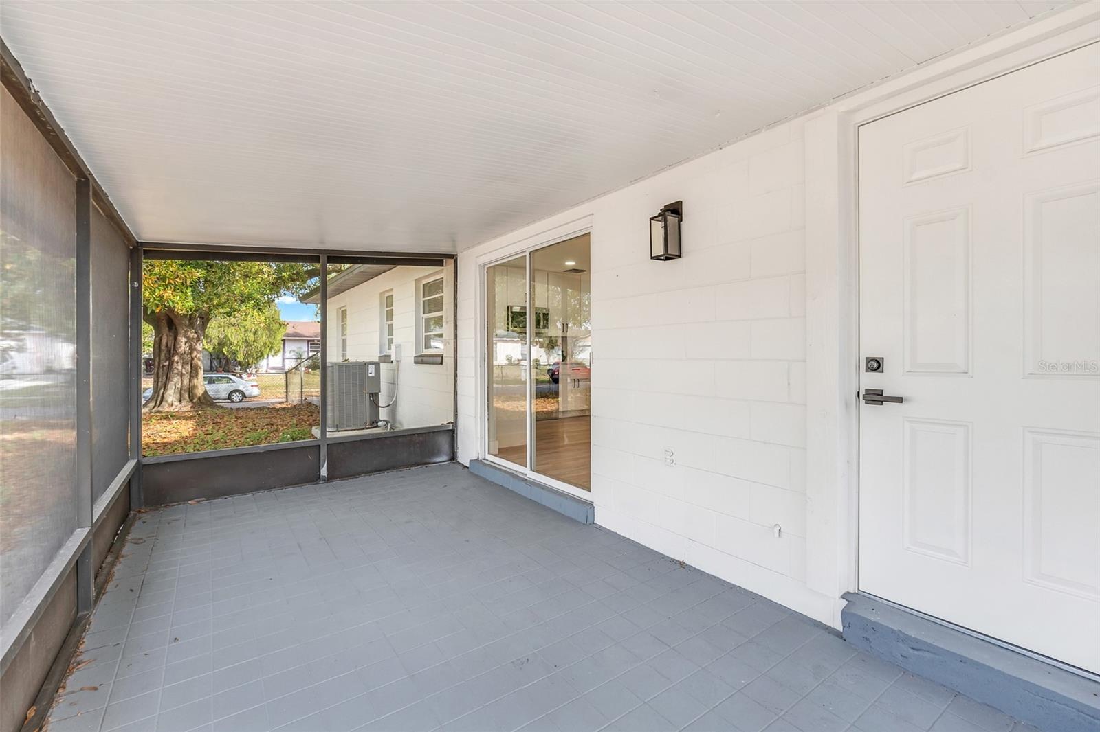 Image 25 of 33 For 3804 Anthony Lane