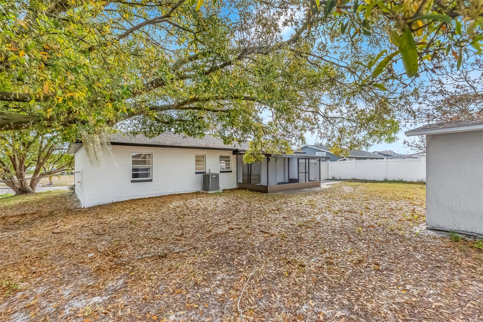 Image 29 of 33 For 3804 Anthony Lane