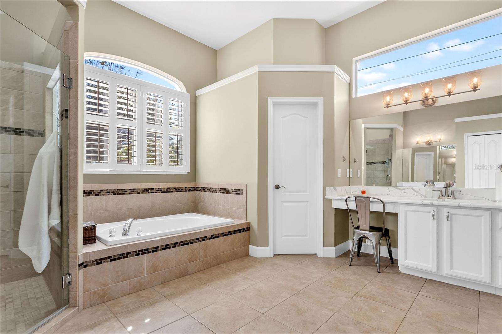 Image 21 of 40 For 2301 Ridgeside Road