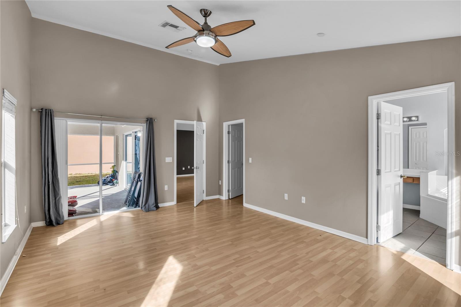 Image 15 of 39 For 8411 Port Lancashire Drive