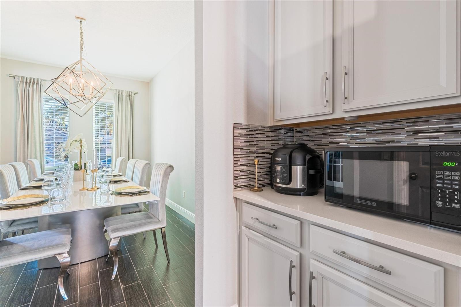 Image 10 of 59 For 8324 Ludington Circle