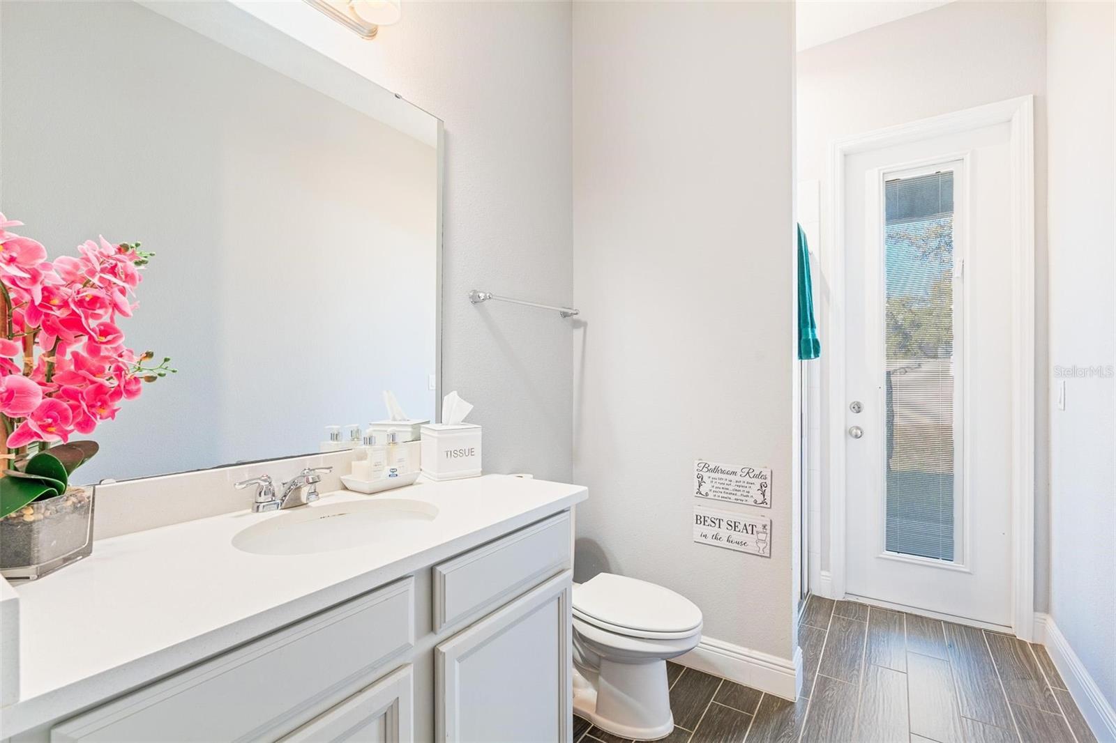 Image 26 of 59 For 8324 Ludington Circle