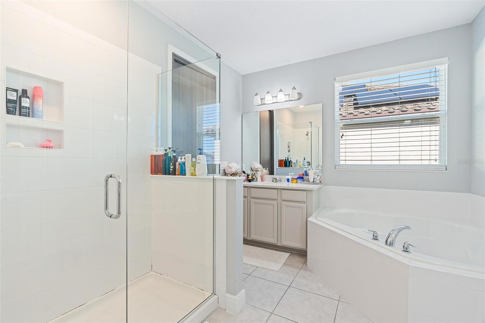 Image 37 of 59 For 8324 Ludington Circle