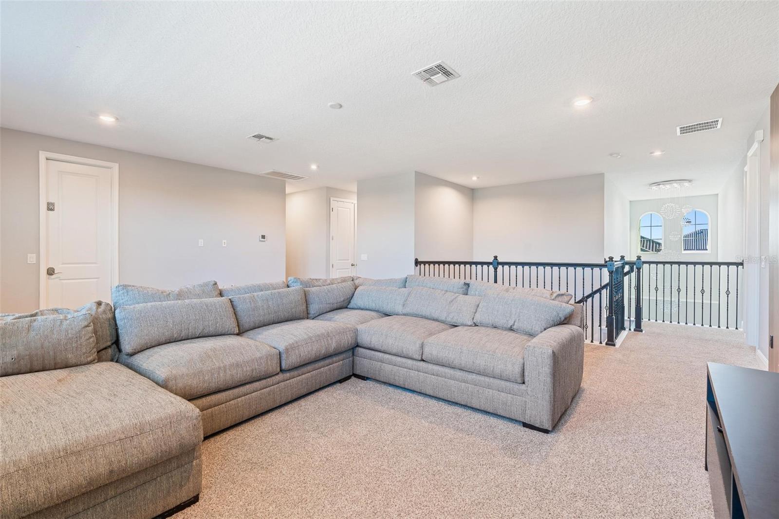 Image 42 of 59 For 8324 Ludington Circle