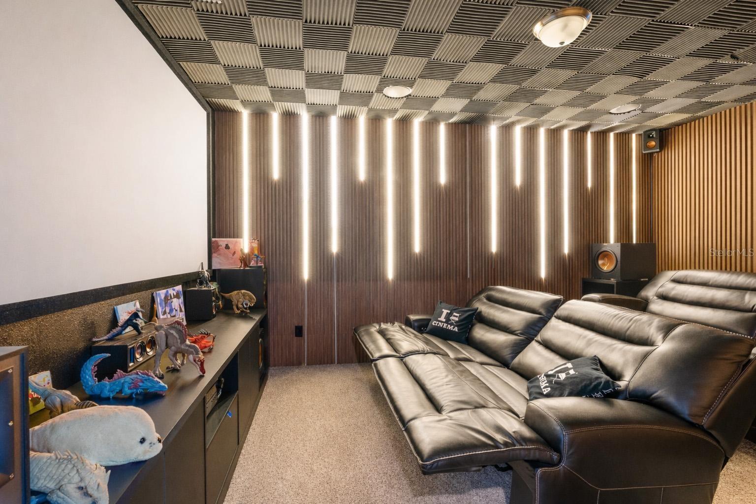 Image 44 of 59 For 8324 Ludington Circle