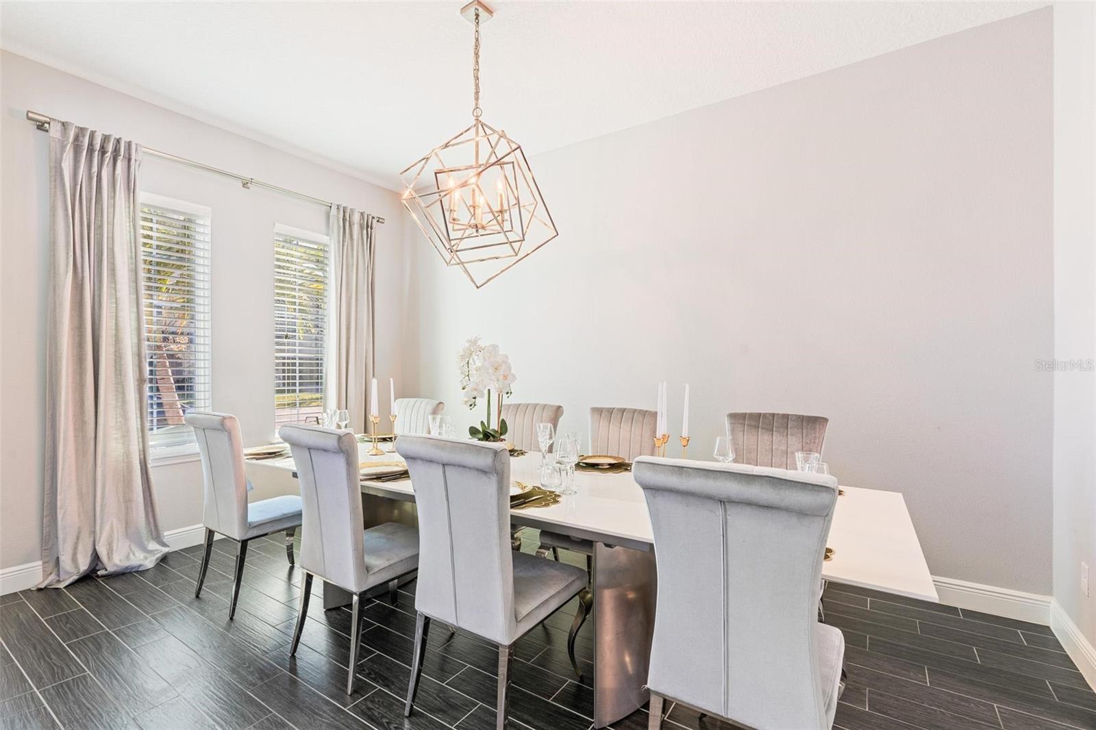 Image 9 of 59 For 8324 Ludington Circle