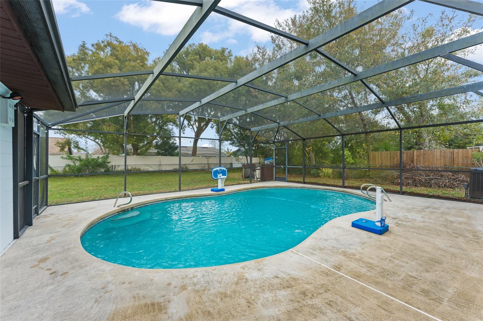 Image 38 of 45 For 1903 Brown Street