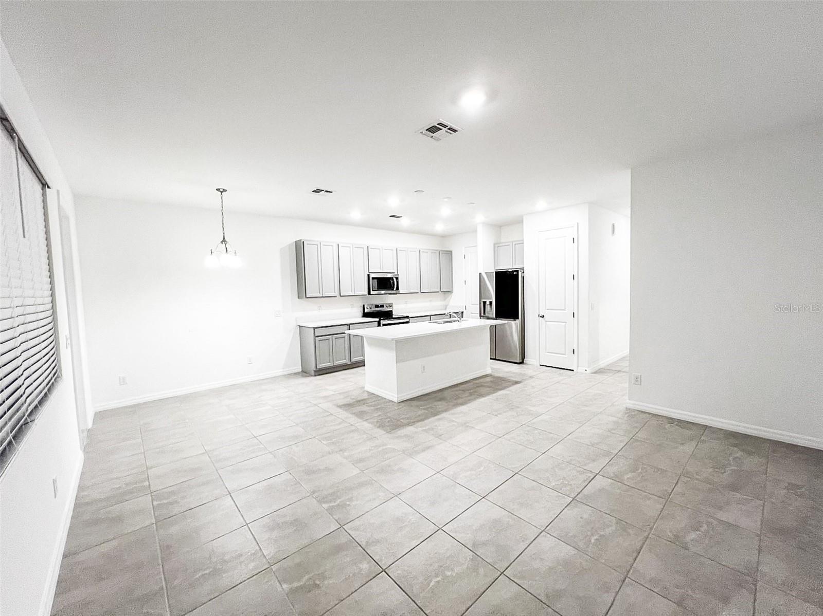 Image 3 of 22 For 1542 Discovery Street