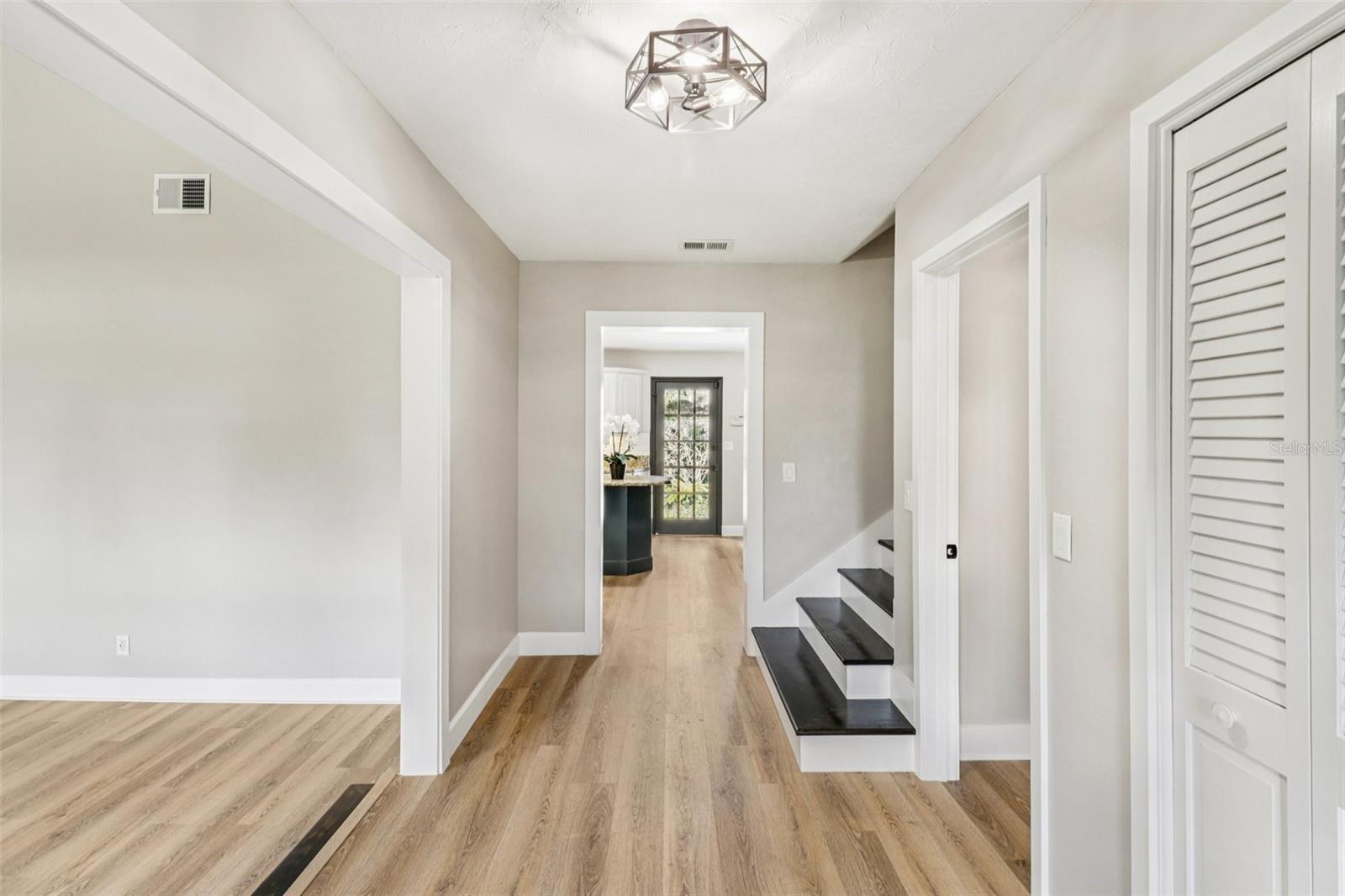 Image 10 of 85 For 610 Spring Valley Road