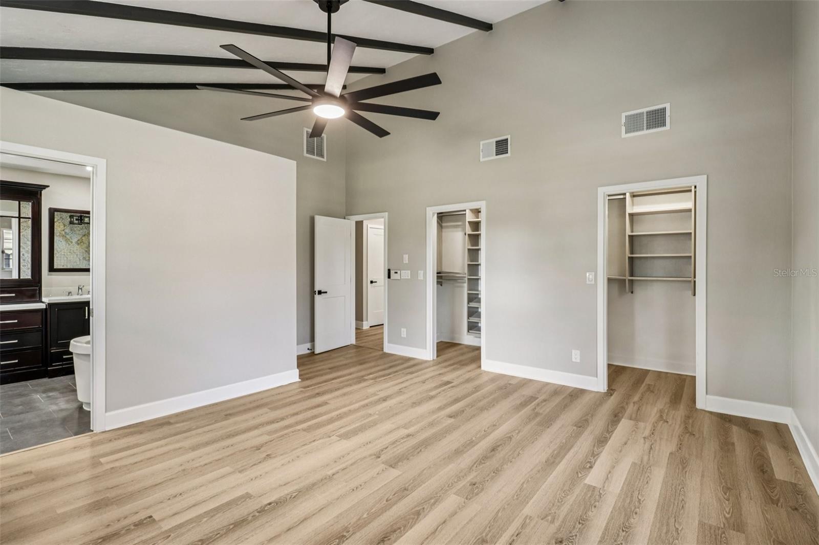 Image 24 of 85 For 610 Spring Valley Road