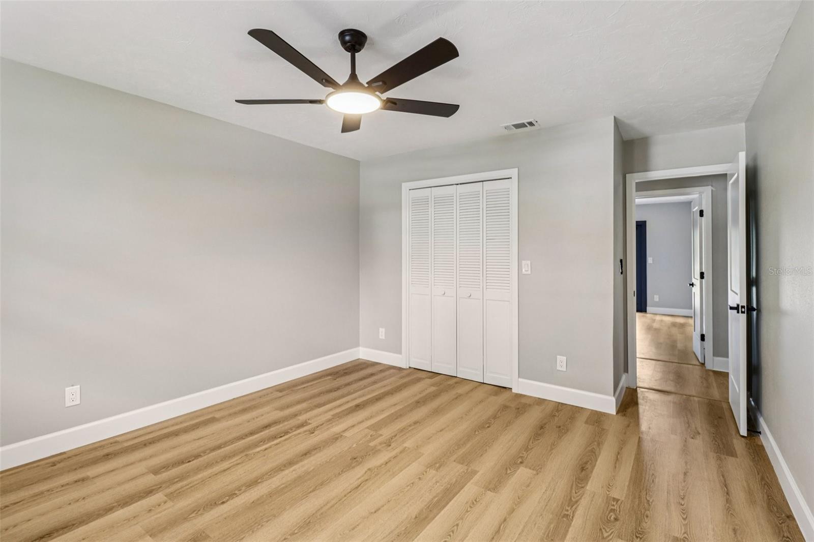 Image 28 of 85 For 610 Spring Valley Road