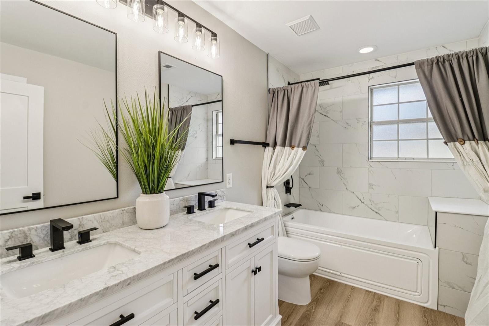 Image 33 of 85 For 610 Spring Valley Road