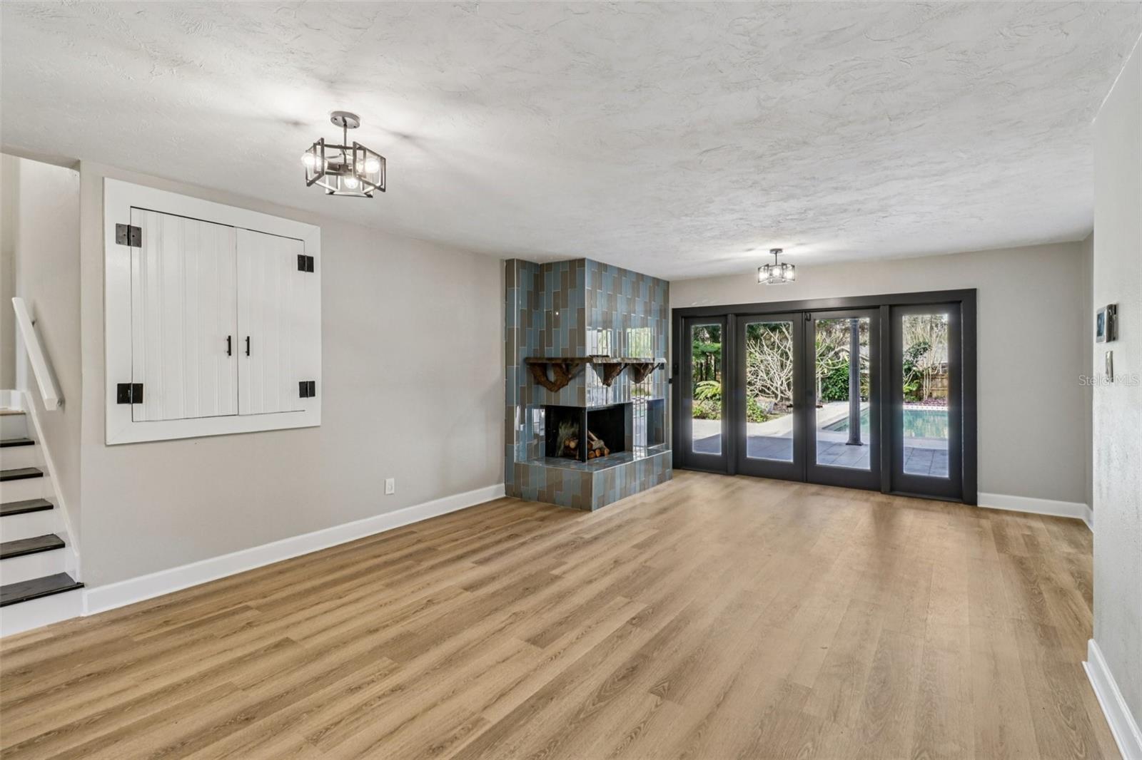 Image 35 of 85 For 610 Spring Valley Road