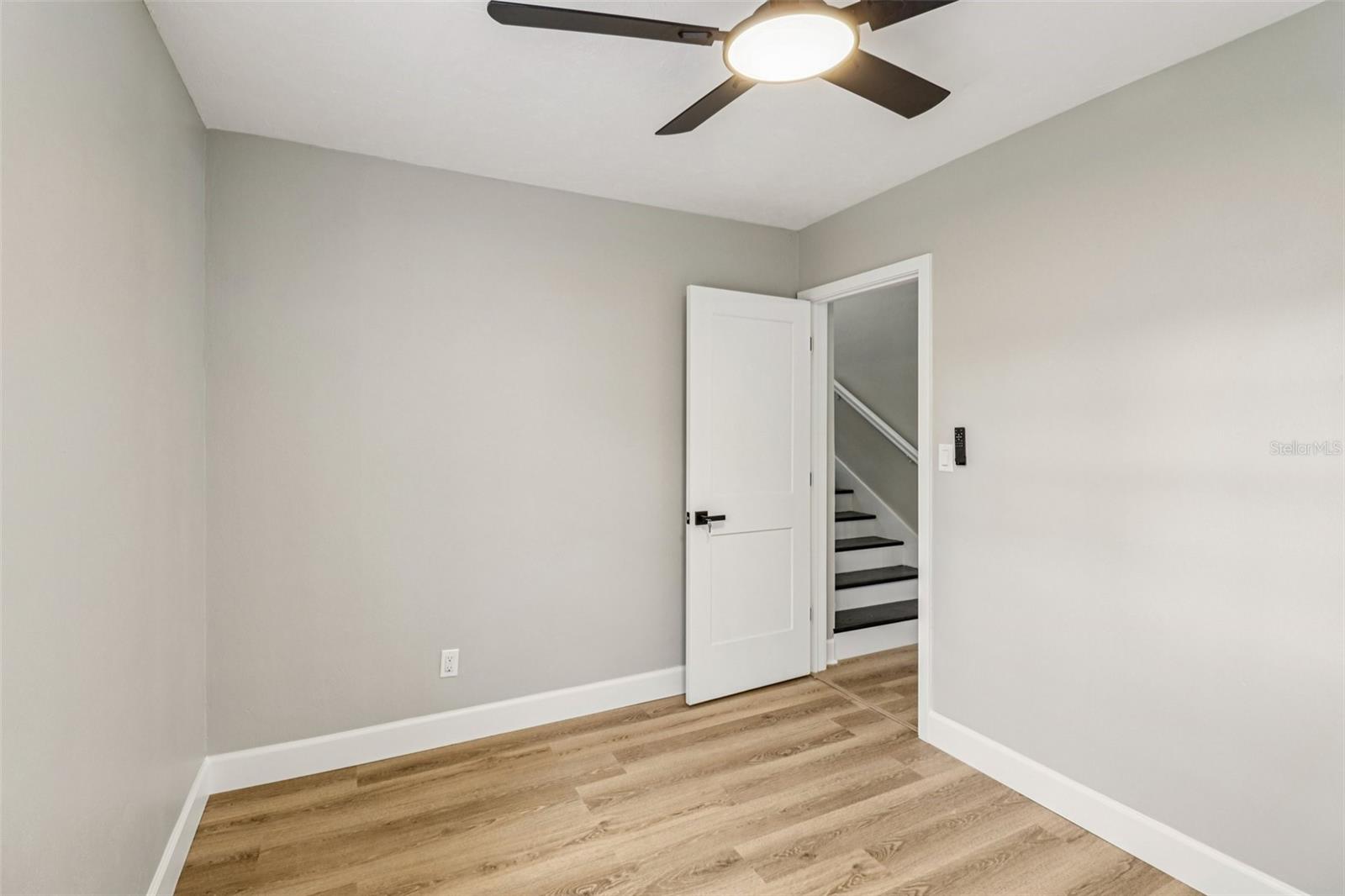 Image 38 of 85 For 610 Spring Valley Road