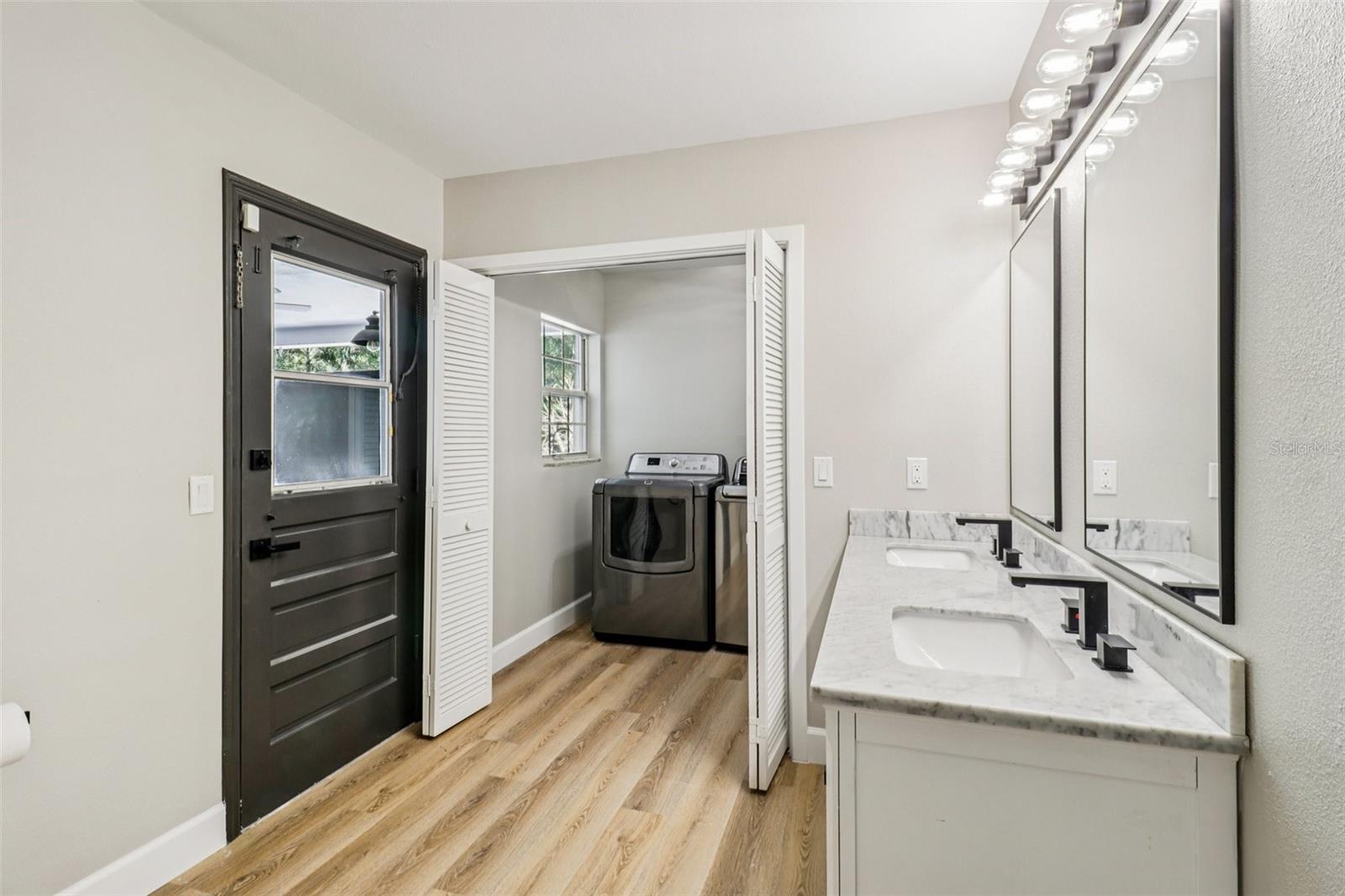 Image 44 of 85 For 610 Spring Valley Road