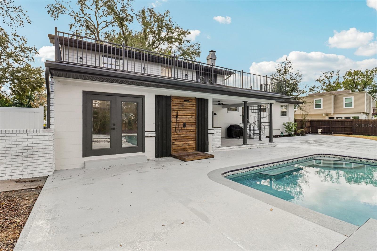 Image 53 of 85 For 610 Spring Valley Road