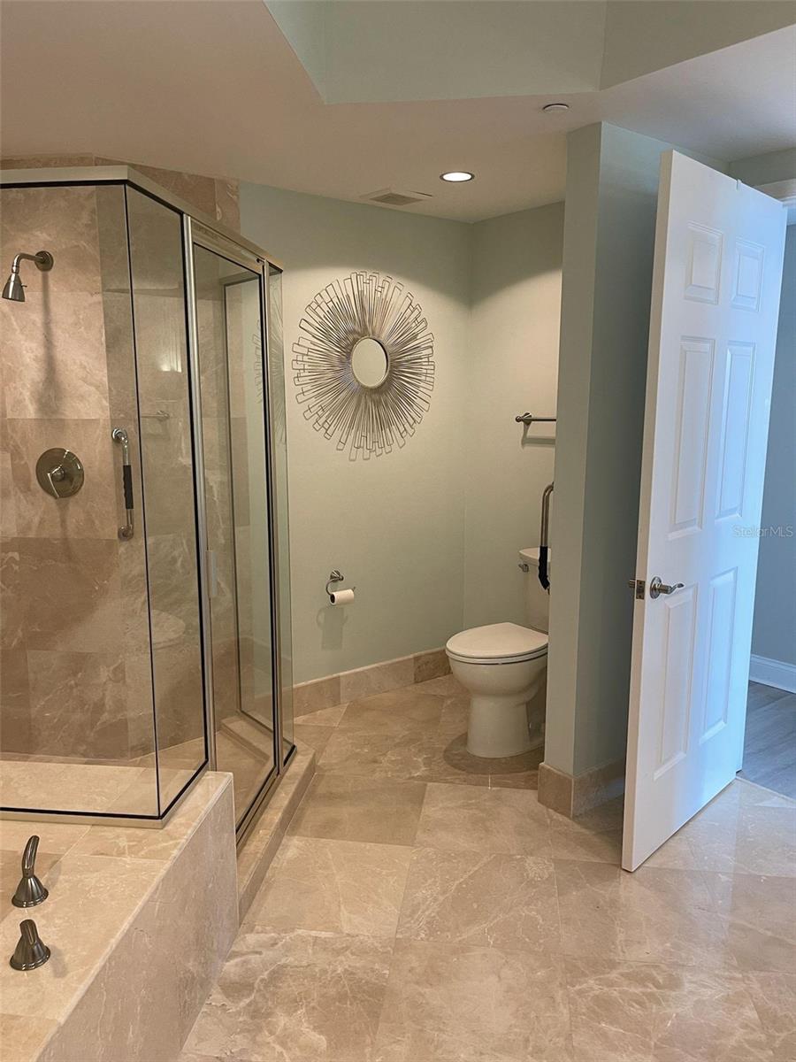 Image 24 of 29 For 241 Riverside Drive 410