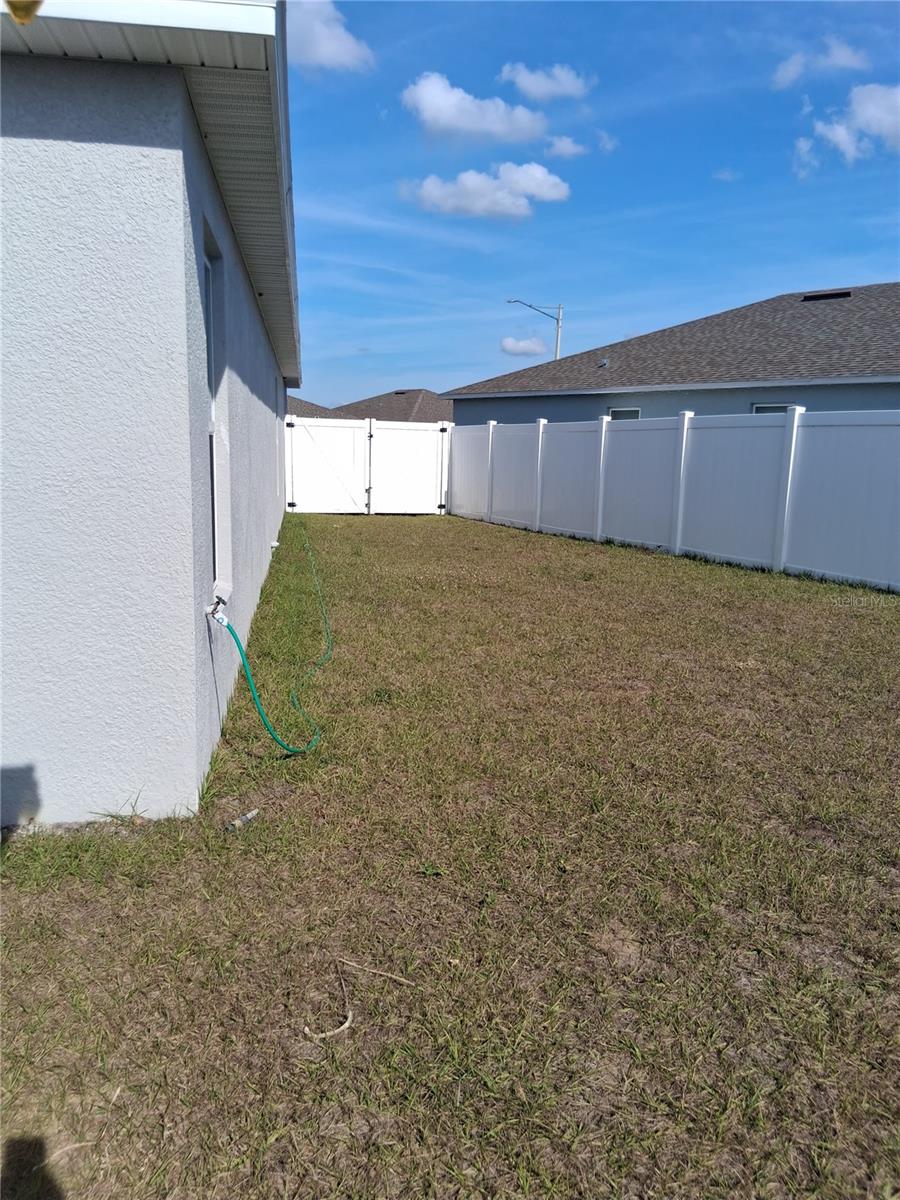 Image 12 of 13 For 336 Towns Circle