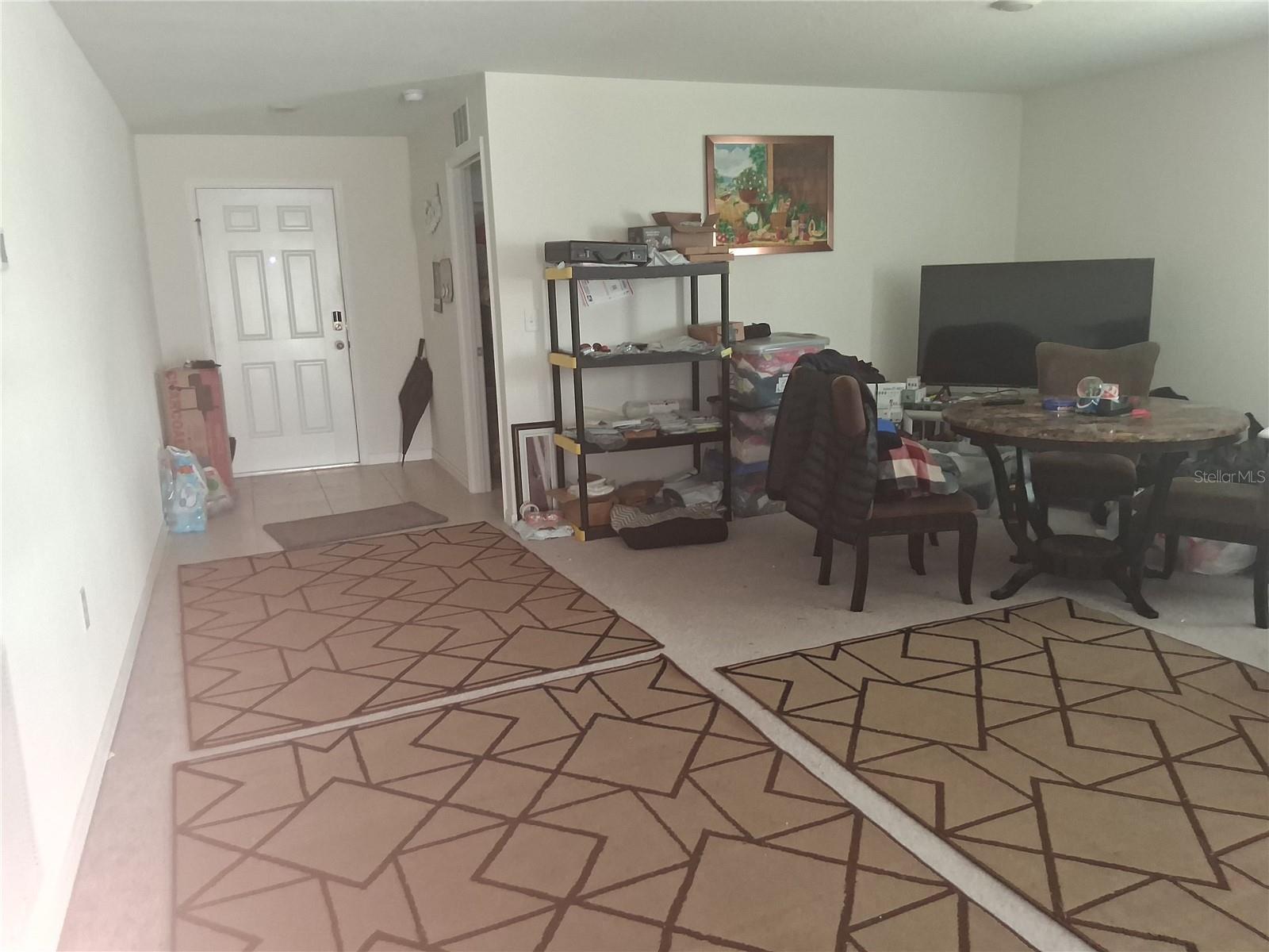 Image 8 of 13 For 336 Towns Circle