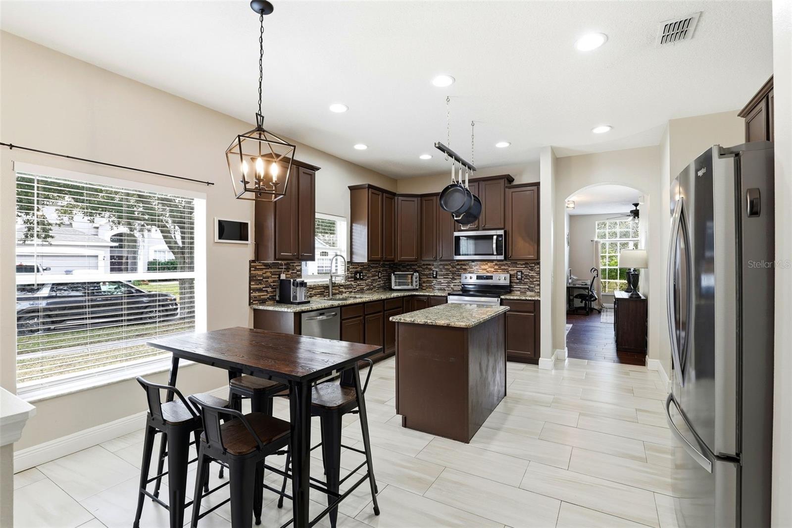 Image 14 of 46 For 13567 Mirror Lake Drive