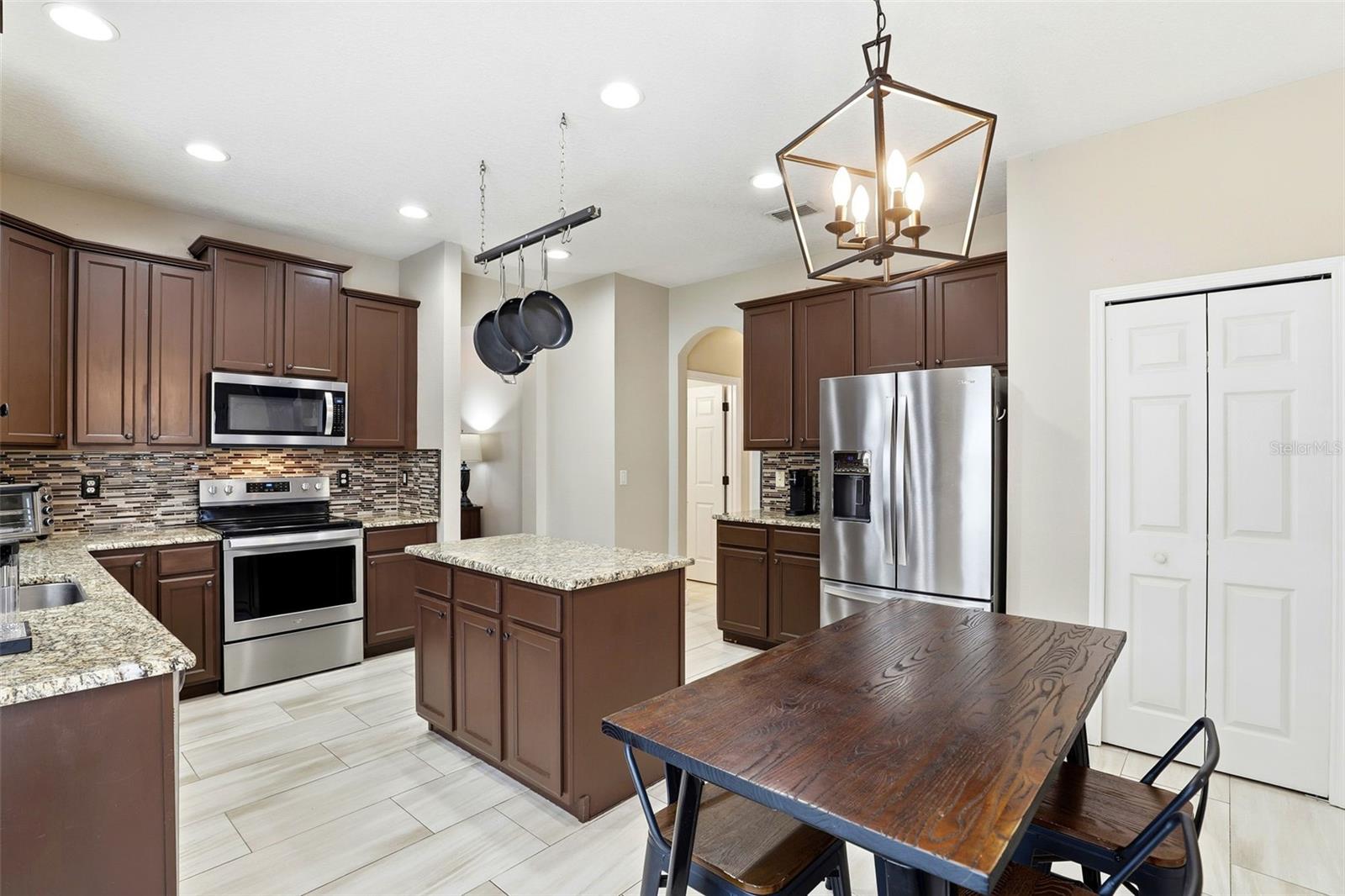 Image 15 of 46 For 13567 Mirror Lake Drive