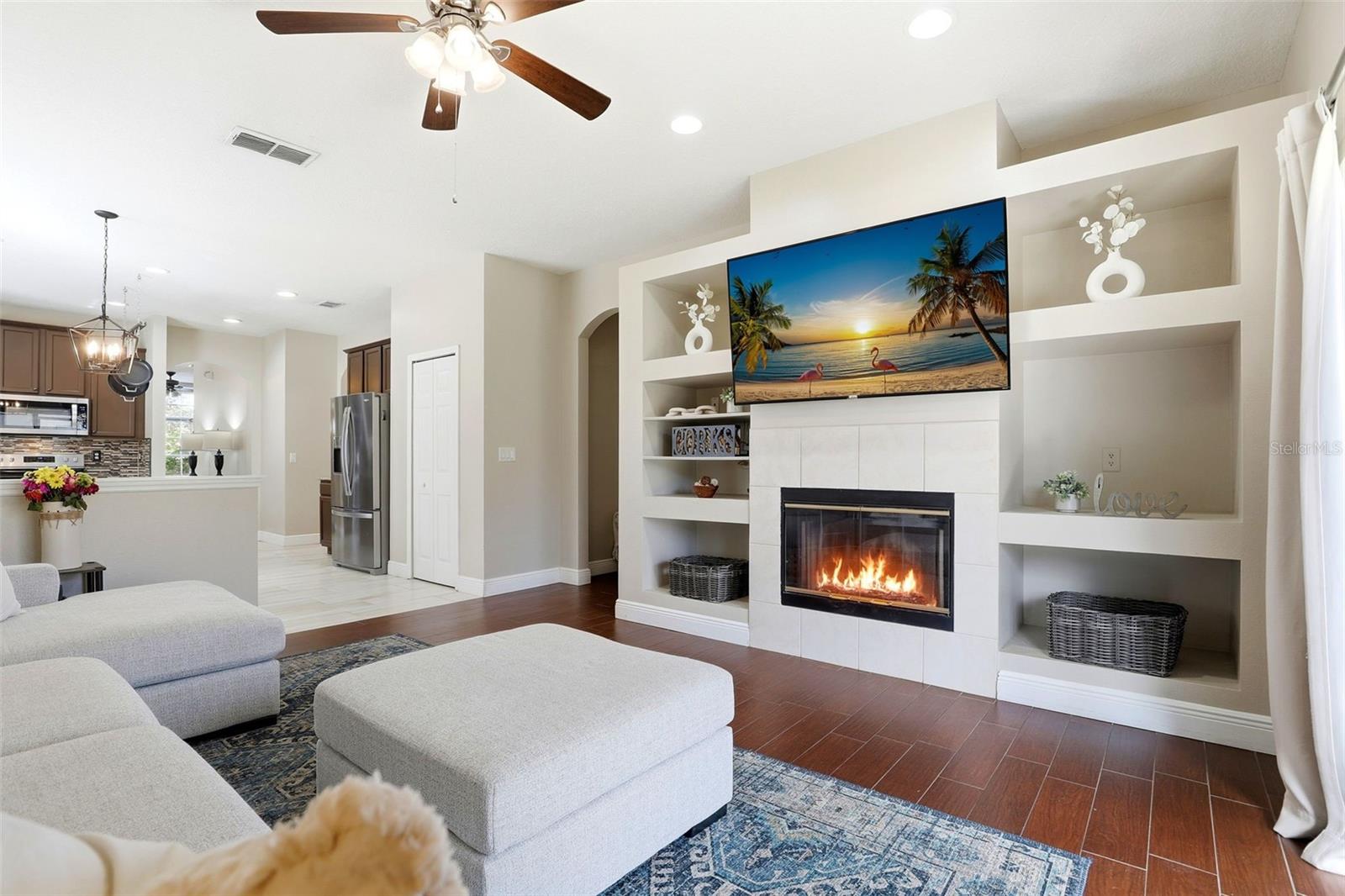 Image 20 of 46 For 13567 Mirror Lake Drive