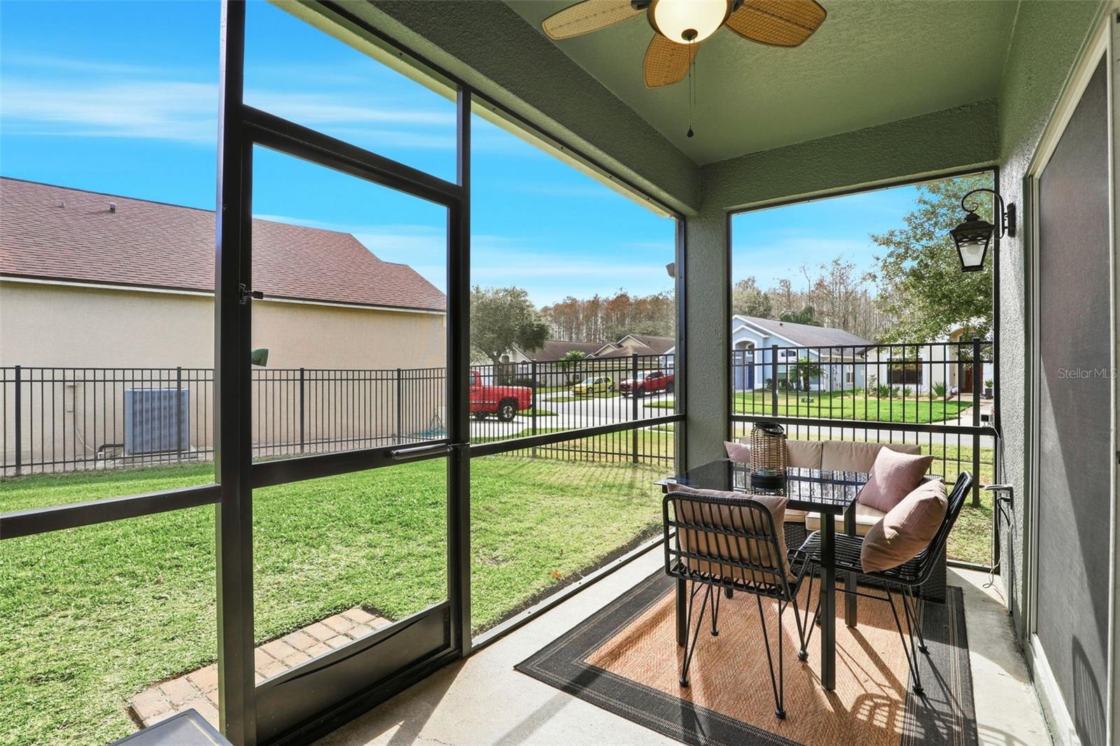 Image 29 of 46 For 13567 Mirror Lake Drive