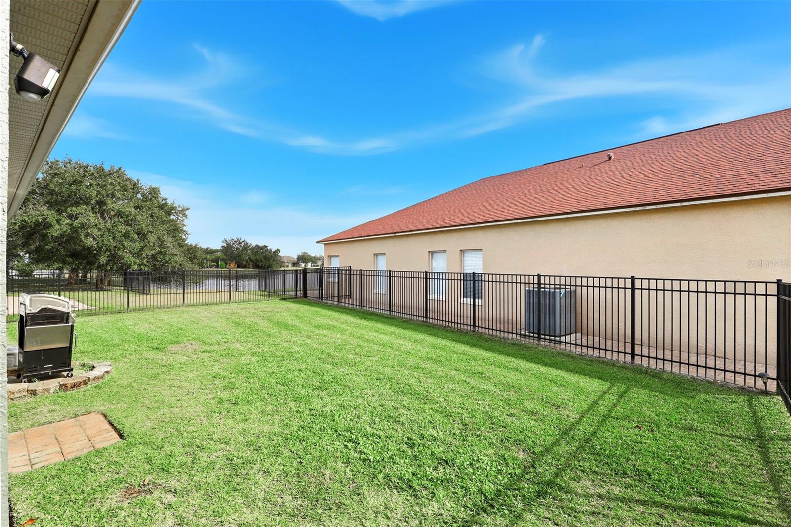 Image 34 of 46 For 13567 Mirror Lake Drive