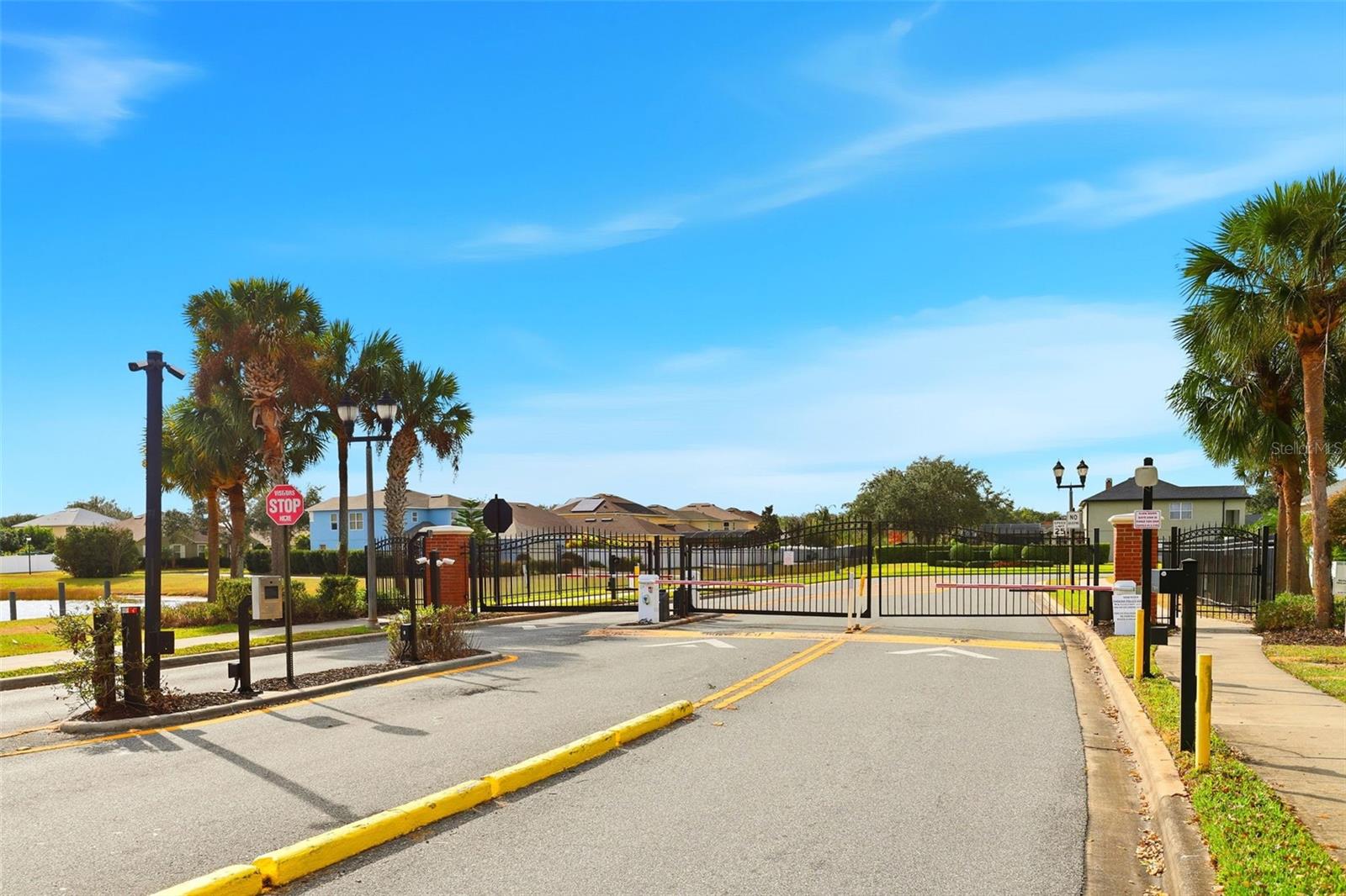 Image 36 of 46 For 13567 Mirror Lake Drive