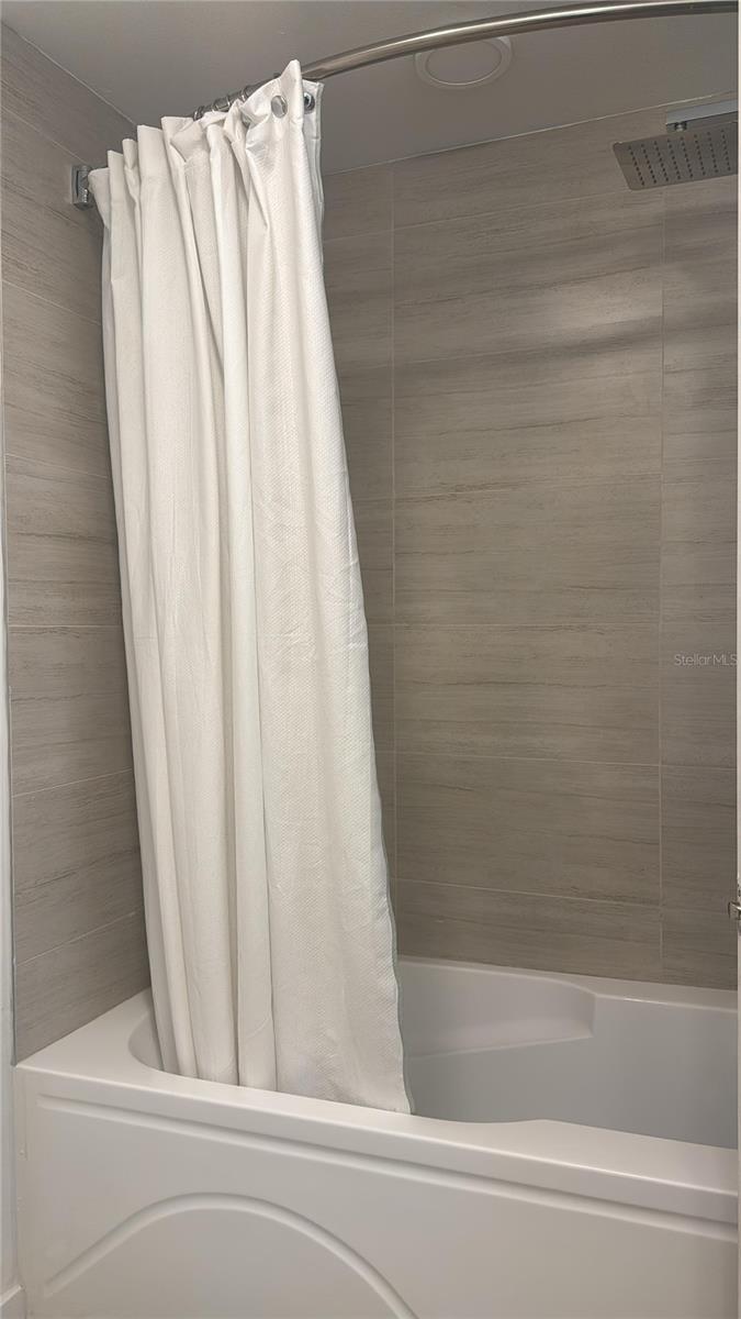 Image 5 of 36 For 5587 Millenia Park Boulevard 224