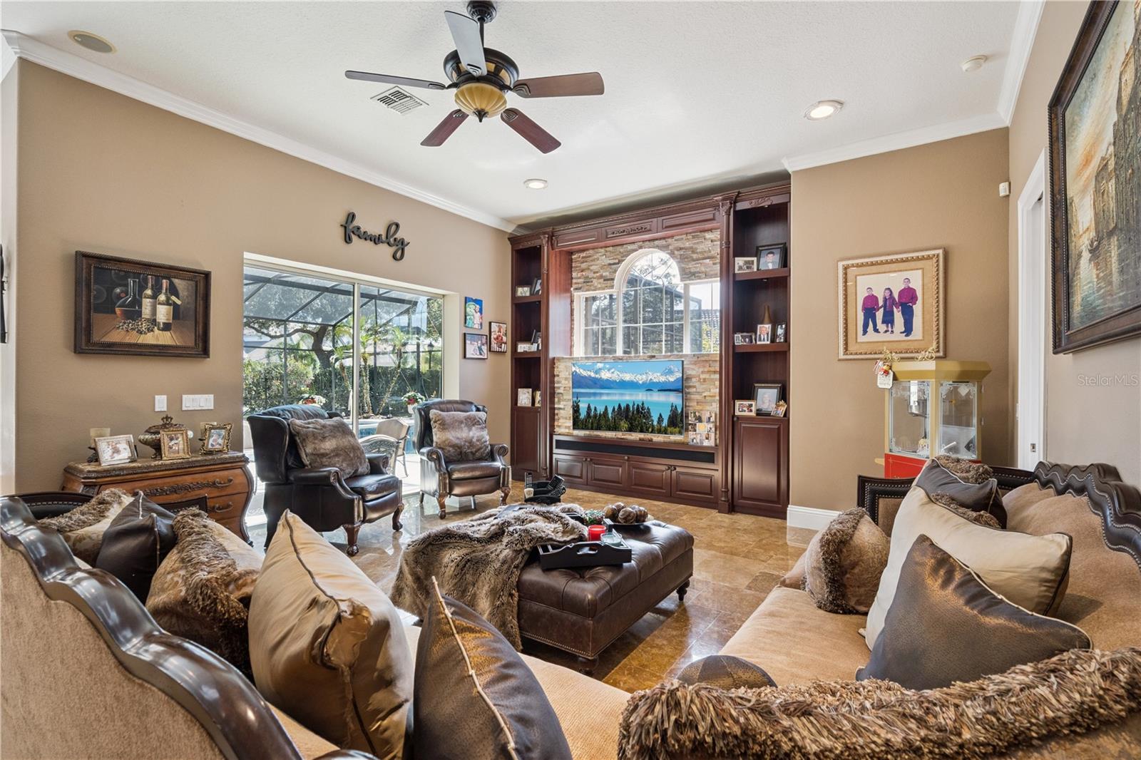 Image 13 of 38 For 9200 Island Lake Court