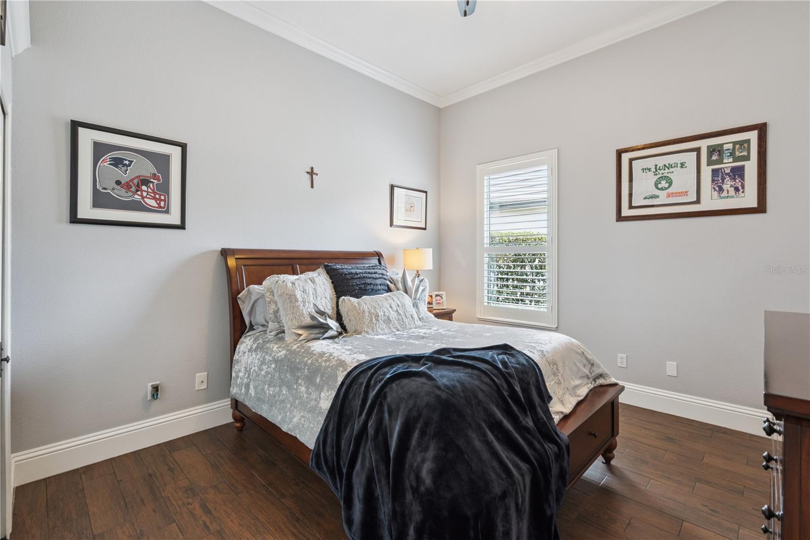 Image 24 of 38 For 9200 Island Lake Court