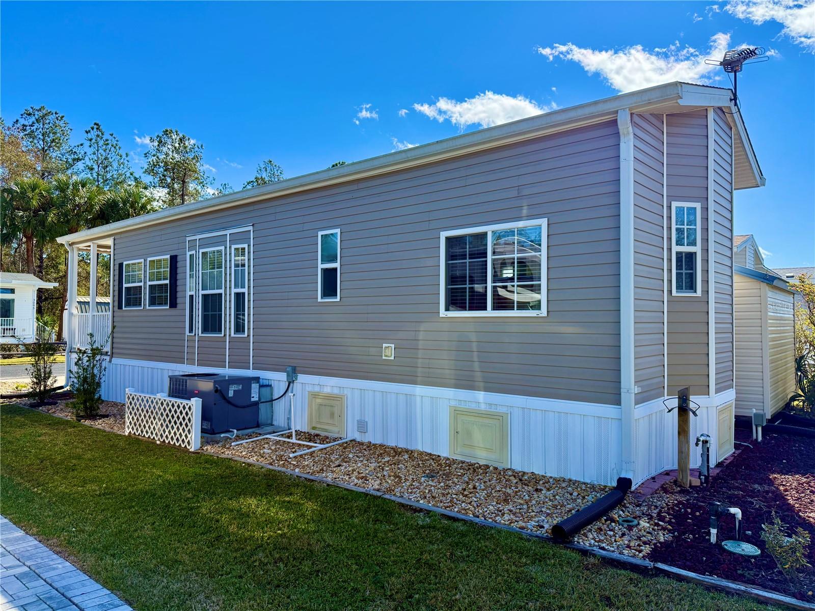 Image 15 of 91 For 3100 104th Terrace