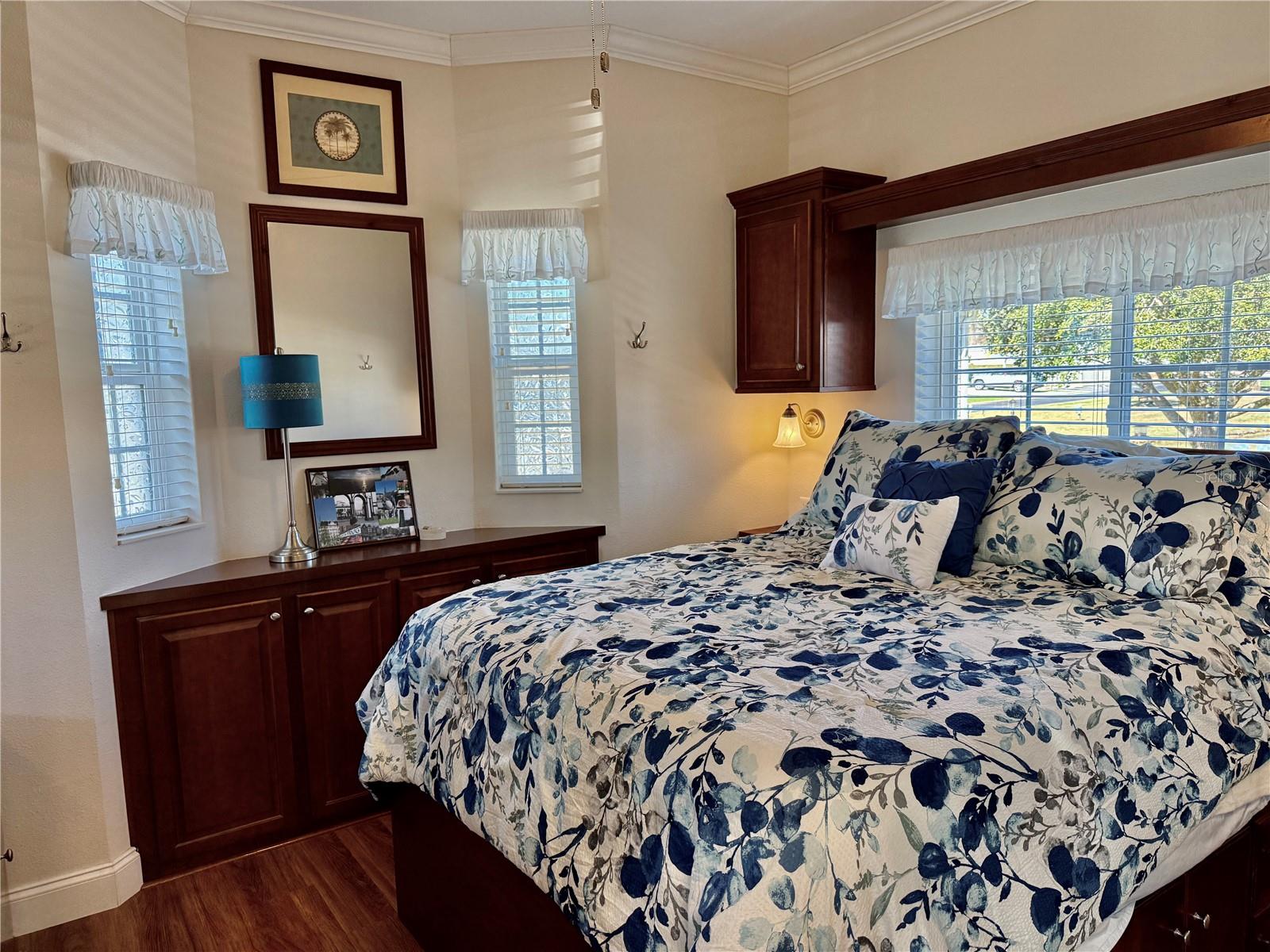 Image 18 of 91 For 3100 104th Terrace